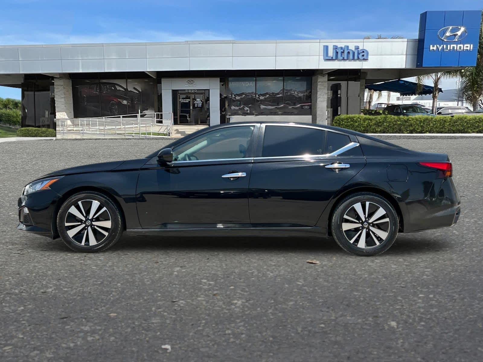 2021 Nissan Altima 2.5 SV 5