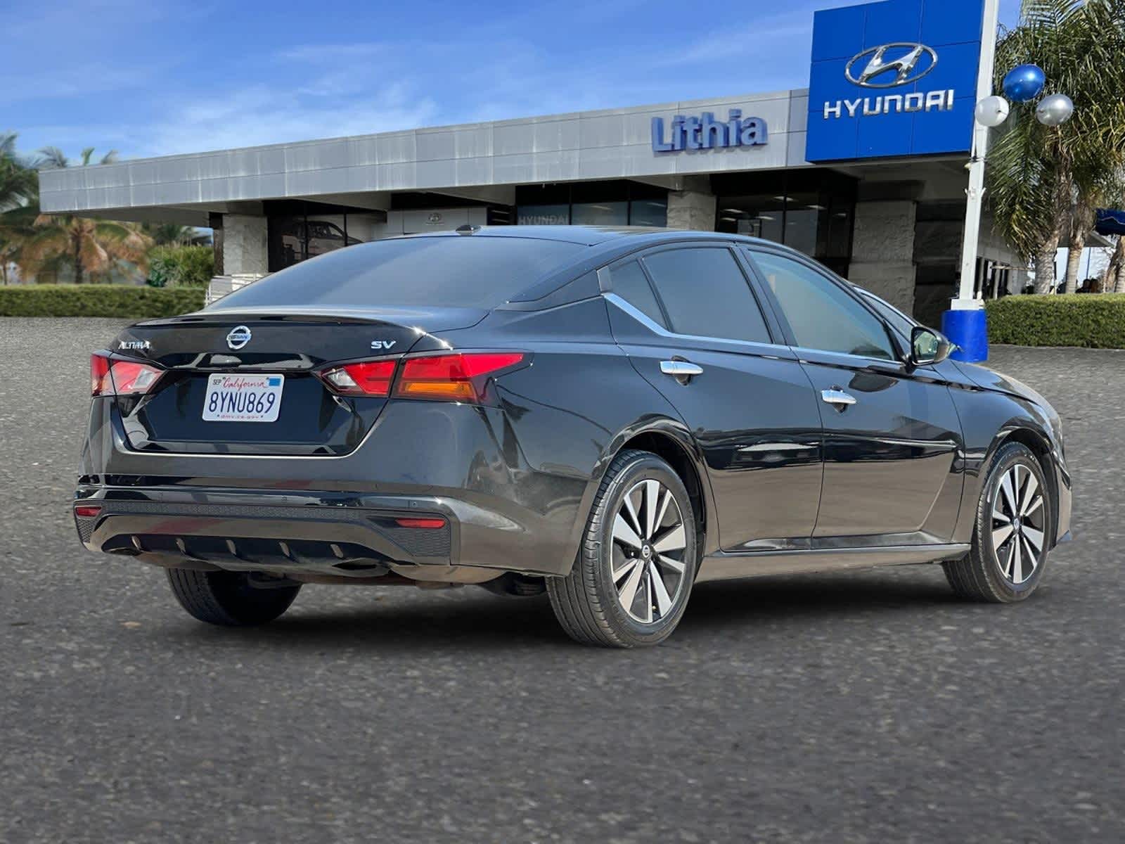 2021 Nissan Altima 2.5 SV 2