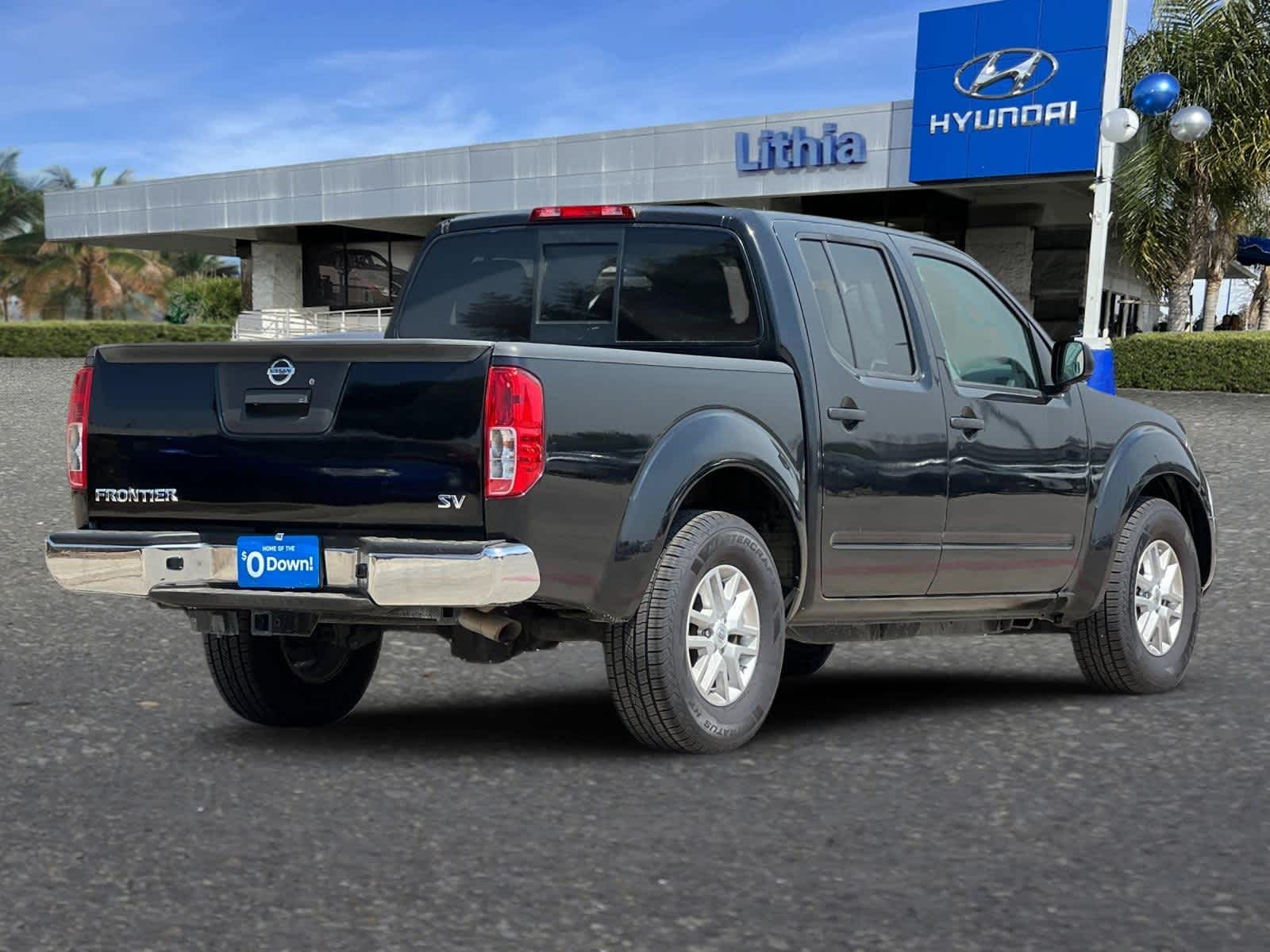 2018 Nissan Frontier SV V6 Crew Cab 4x2 Auto 2