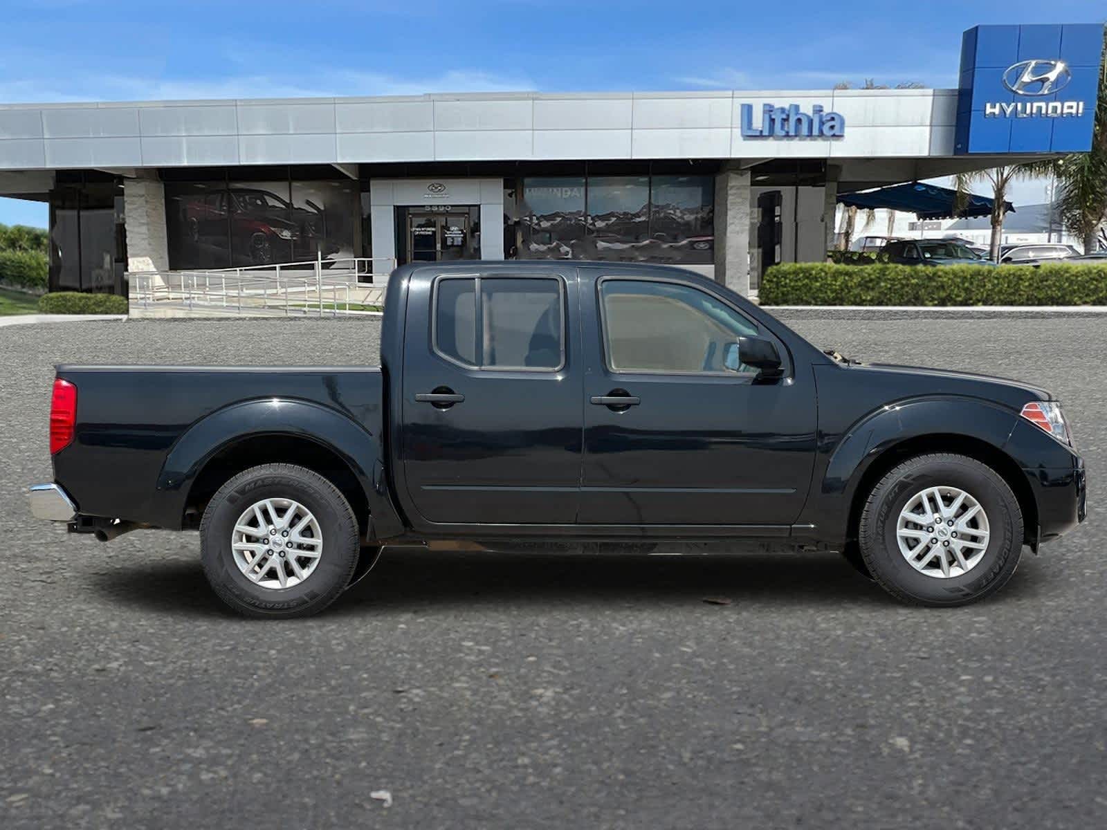 2018 Nissan Frontier SV V6 Crew Cab 4x2 Auto 8