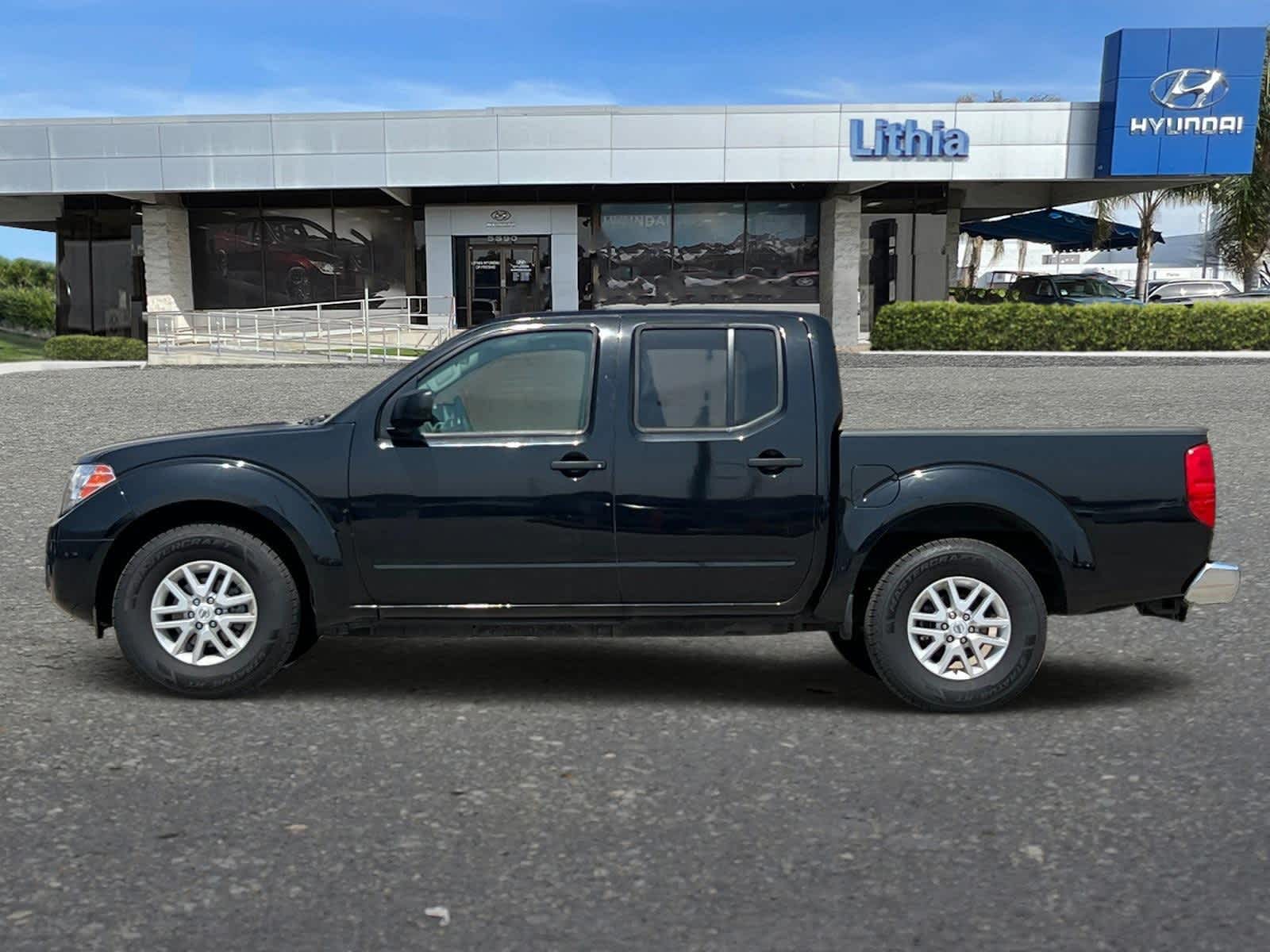 2018 Nissan Frontier SV V6 Crew Cab 4x2 Auto 5