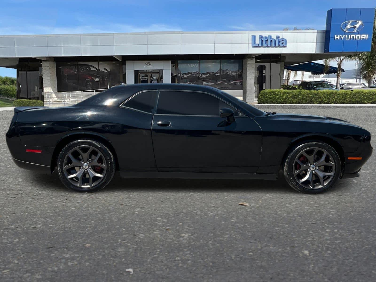 2018 Dodge Challenger SXT Plus 8