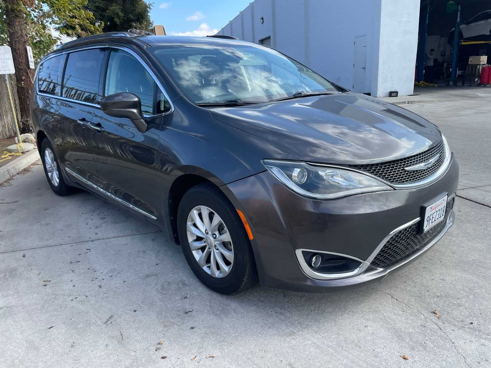 2019 Chrysler Pacifica Touring L 4