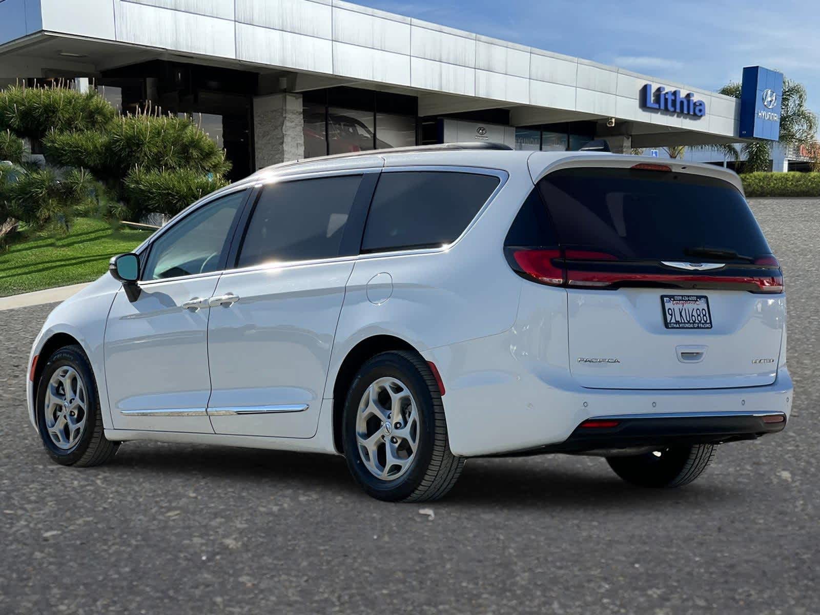 2023 Chrysler Pacifica Limited 6