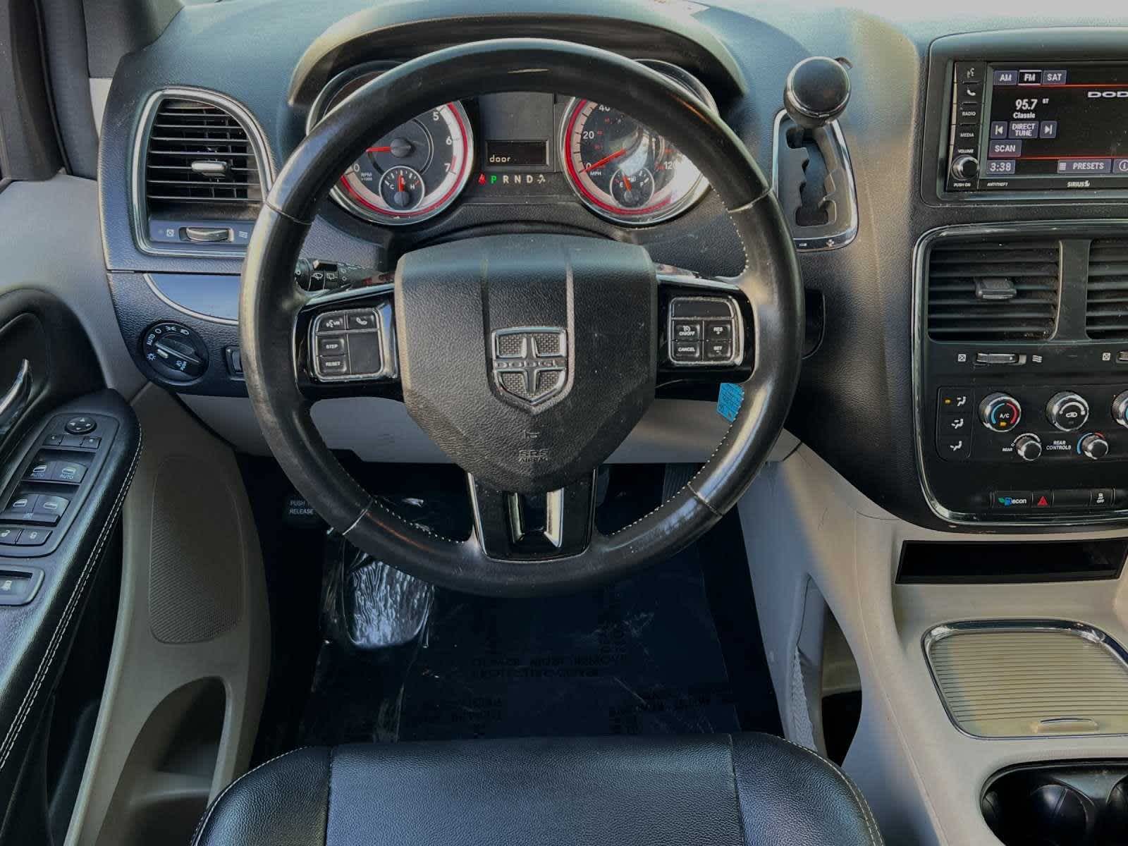 2019 Dodge Grand Caravan SXT 14