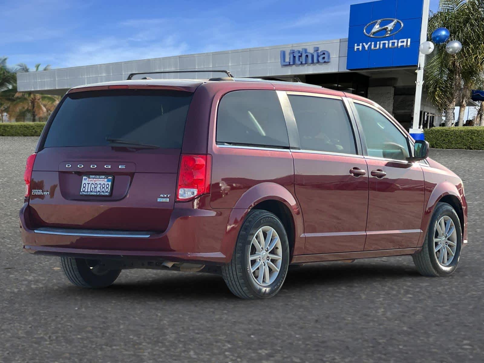 2019 Dodge Grand Caravan SXT 2