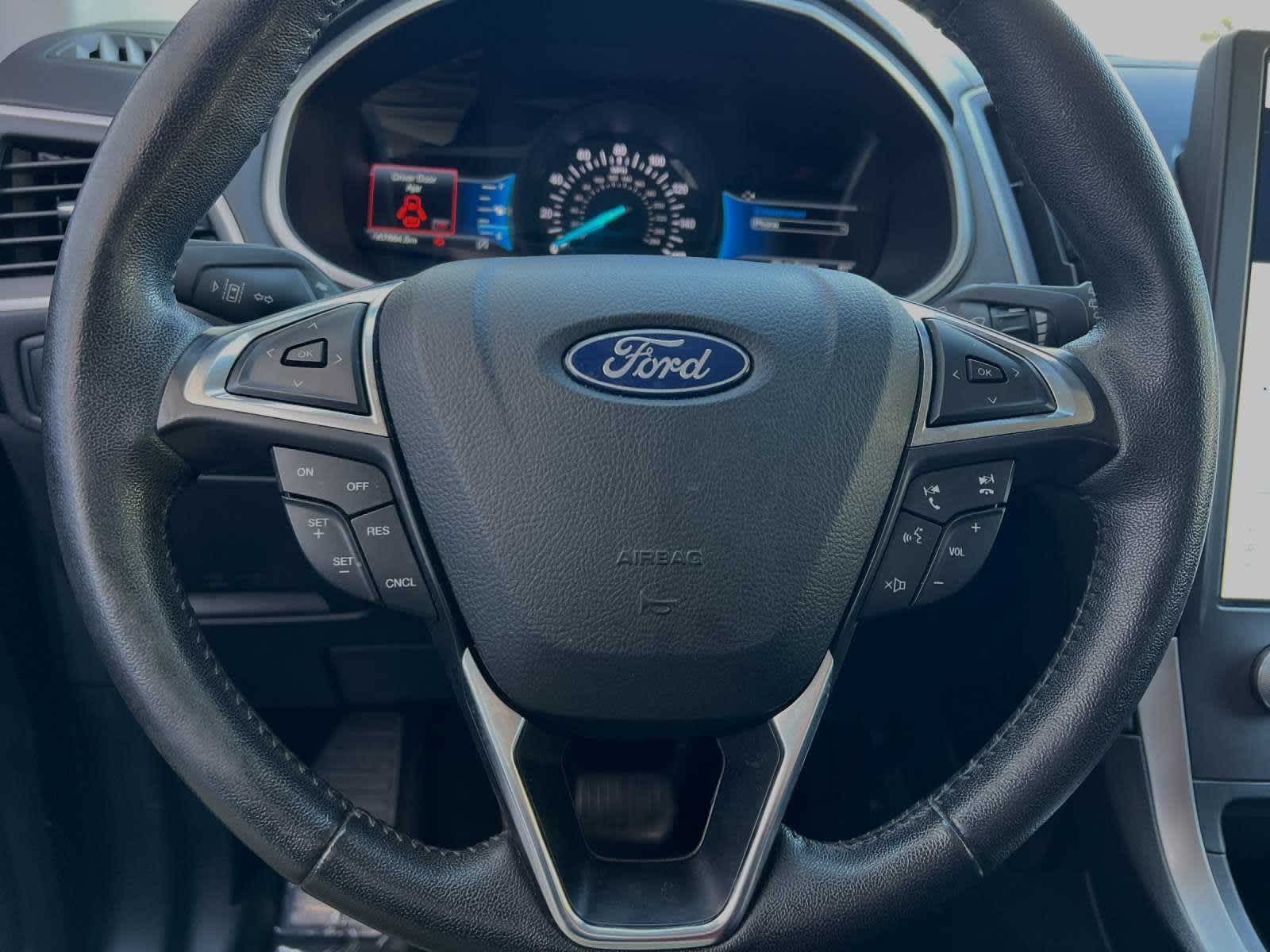 2021 Ford Edge SEL 23