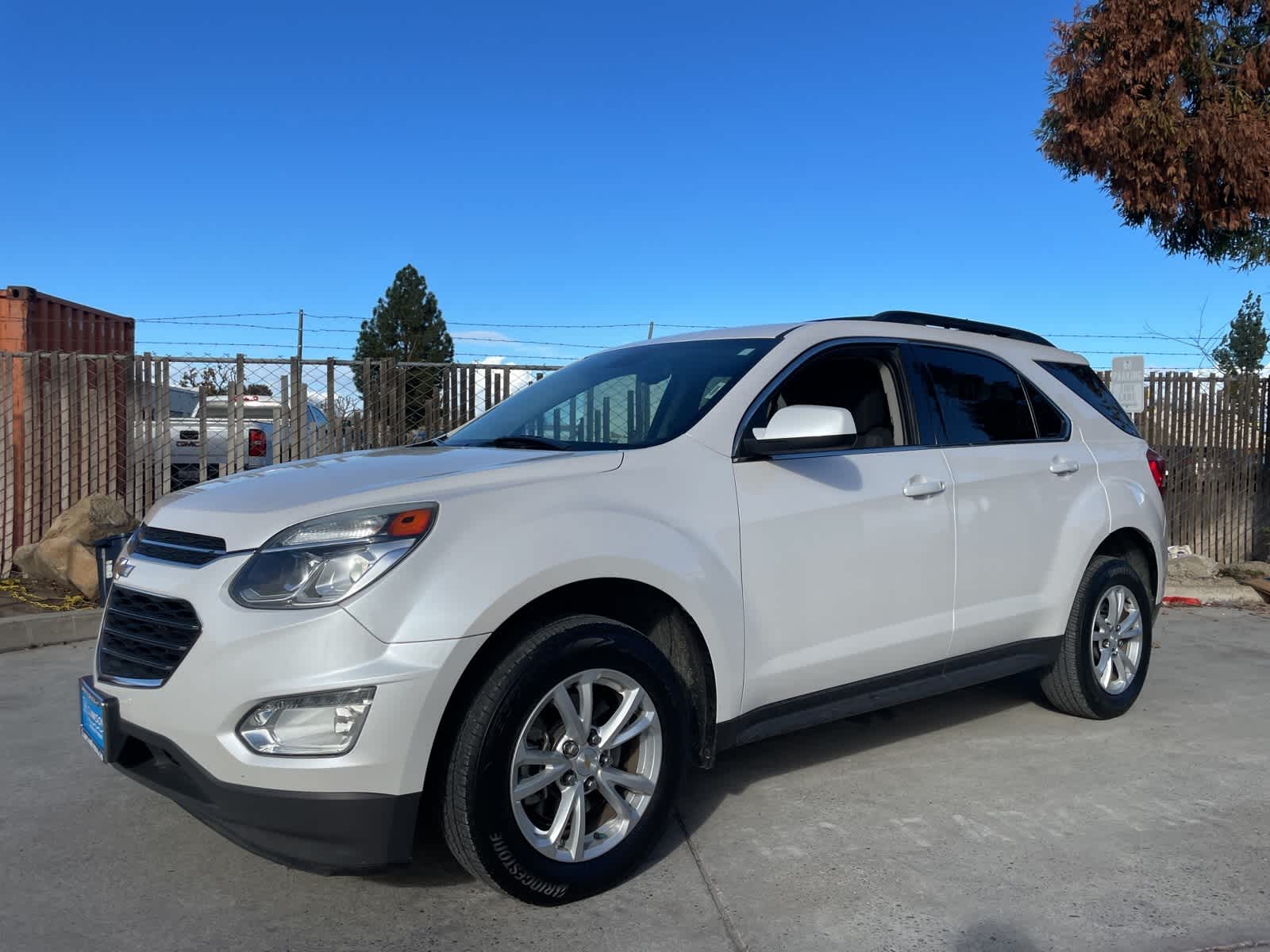 2017 Chevrolet Equinox LT 2