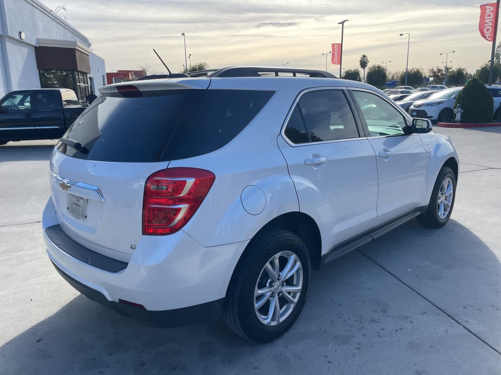 2017 Chevrolet Equinox LT 5