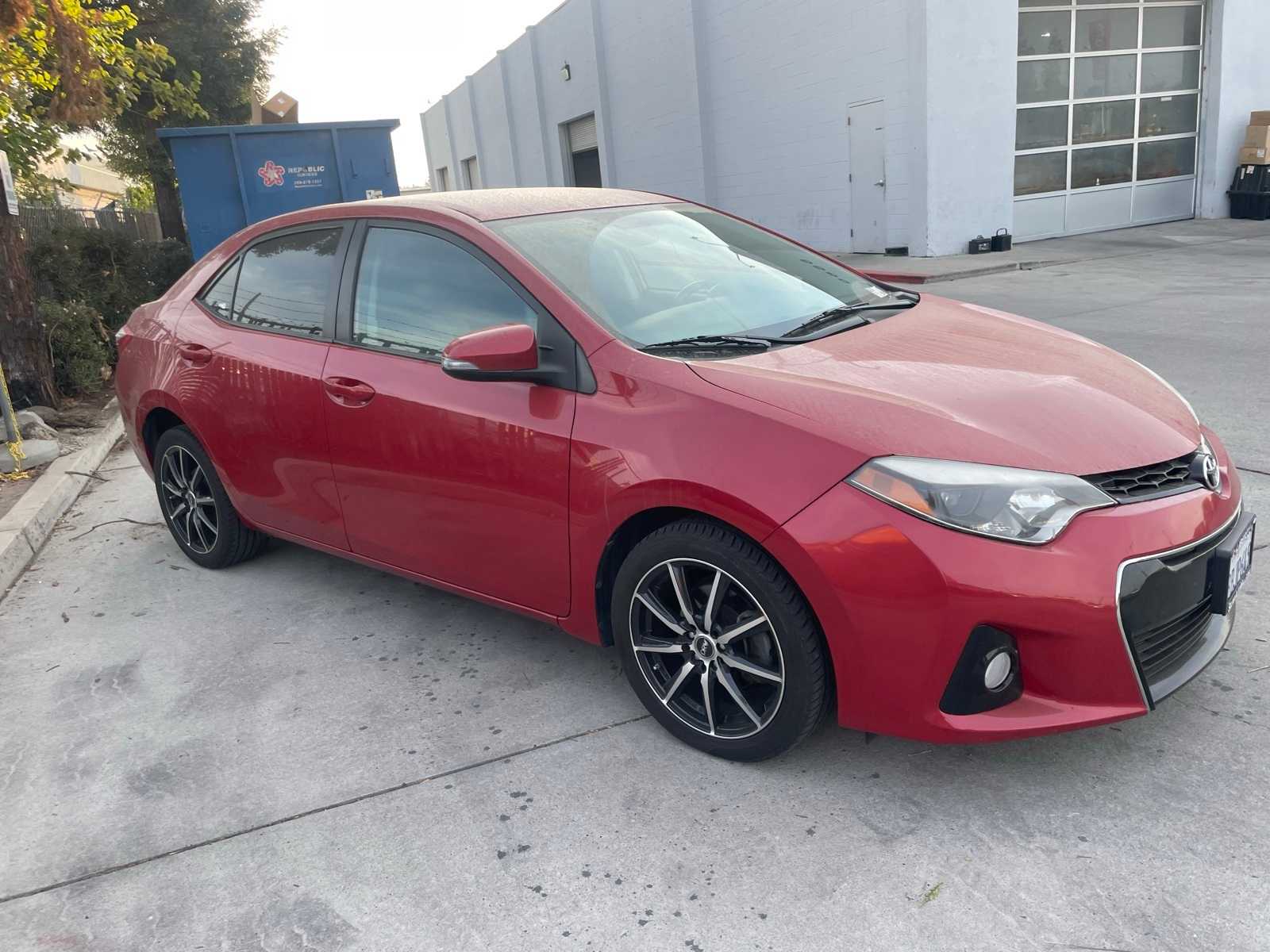 2016 Toyota Corolla S 3