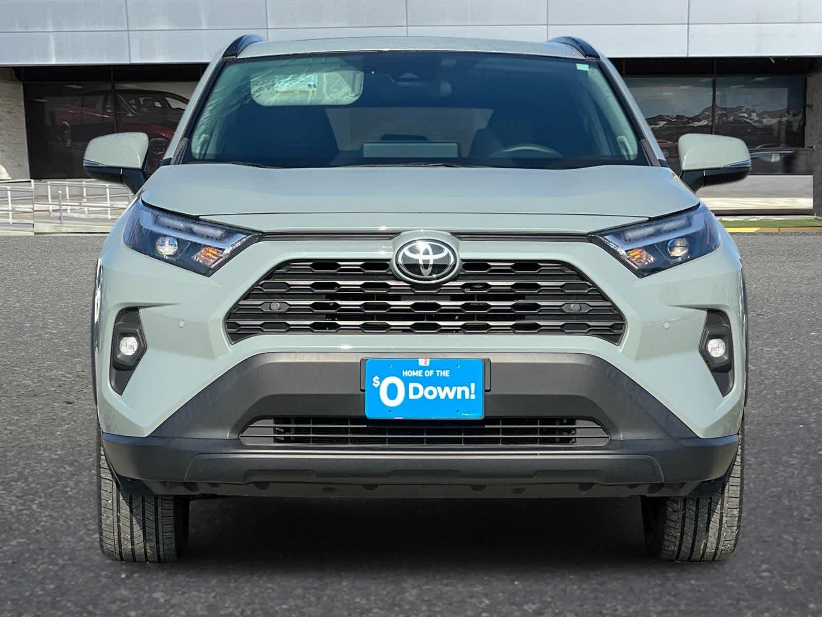 2023 Toyota RAV4 XLE Premium 10