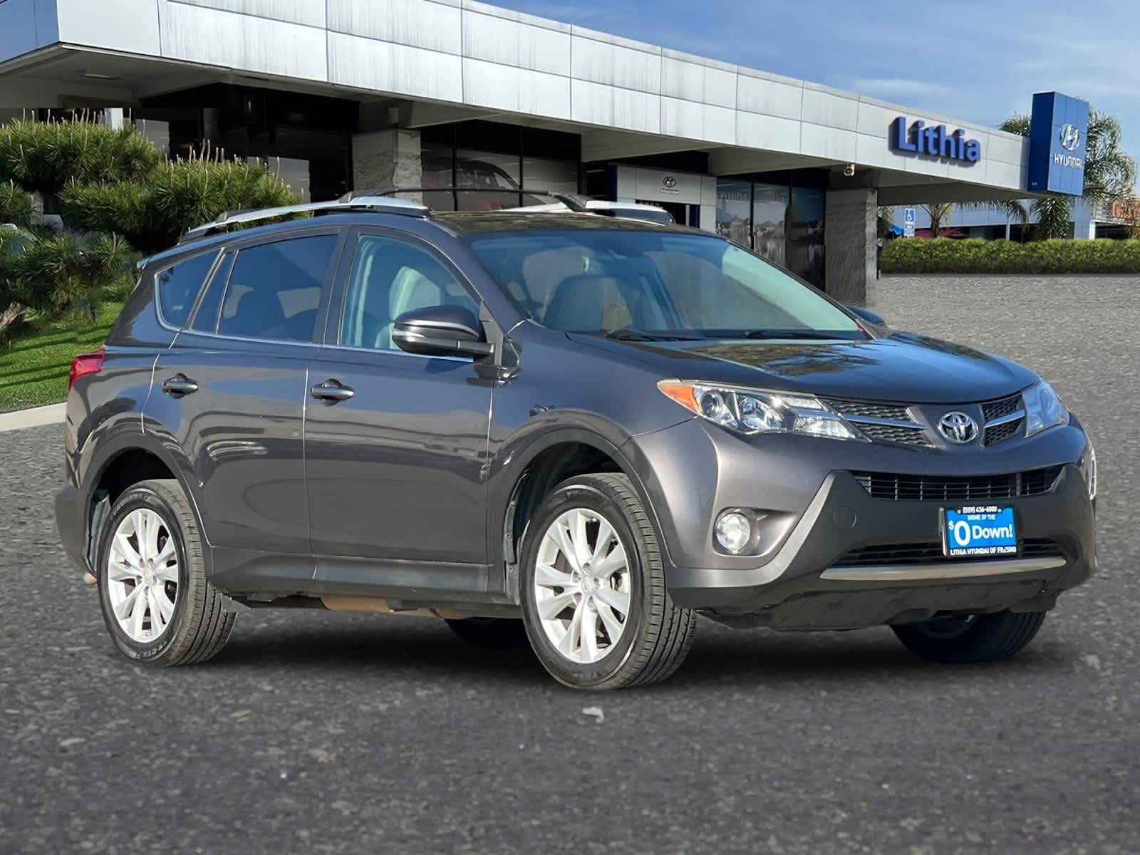 2015 Toyota RAV4 Limited 9