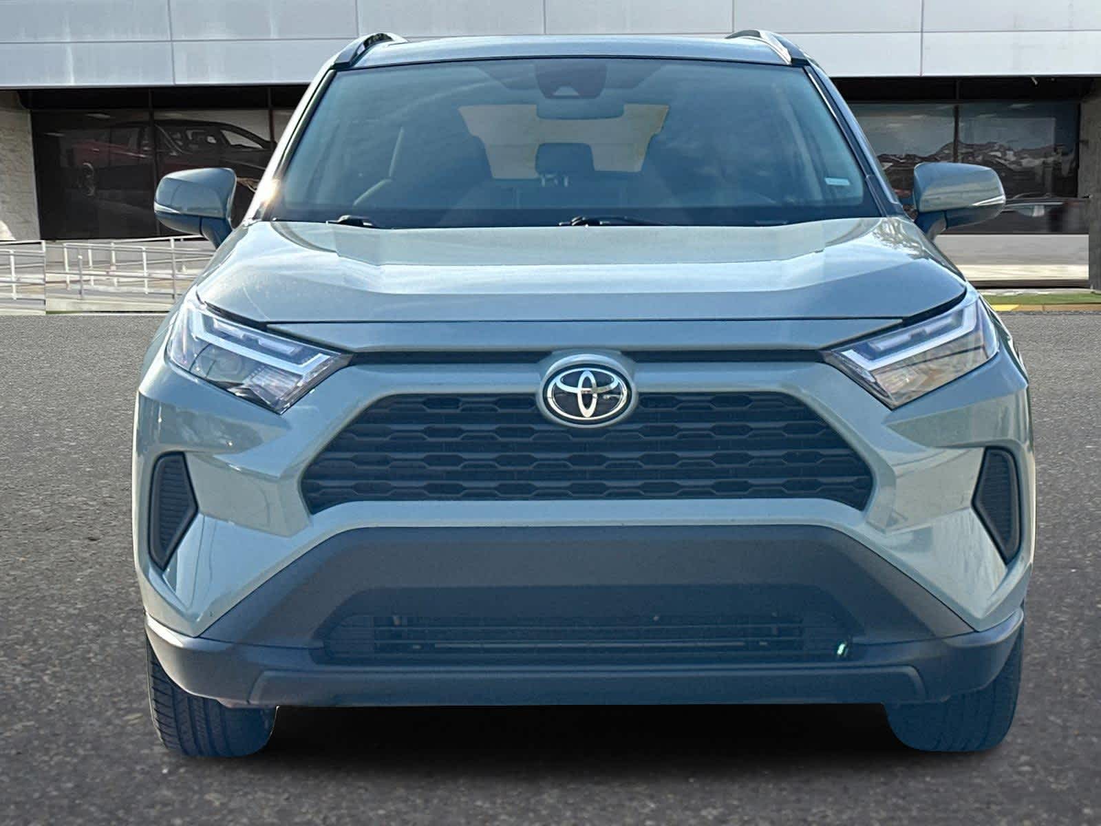 2023 Toyota RAV4 XLE 10