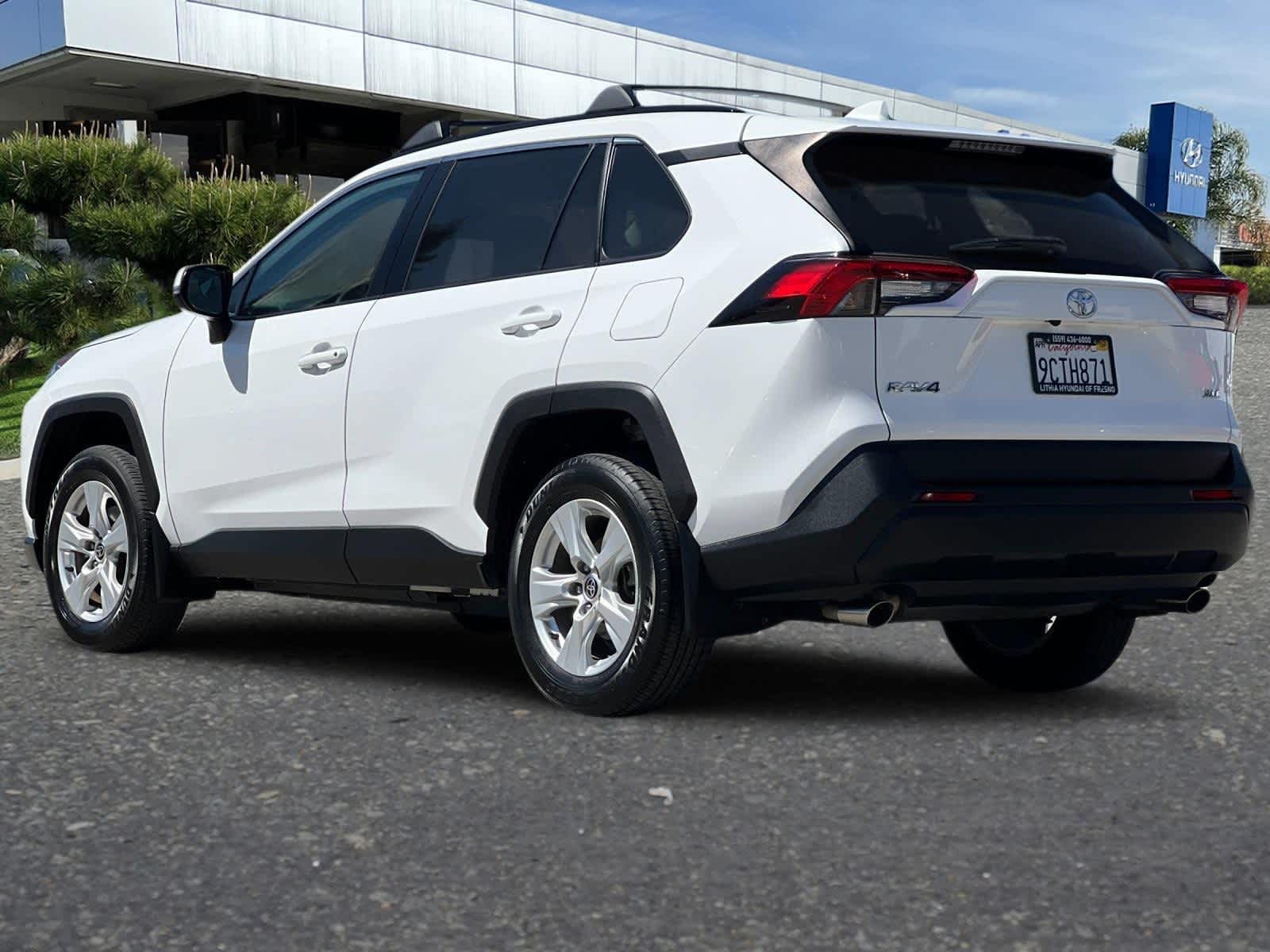 2021 Toyota RAV4 XLE 6