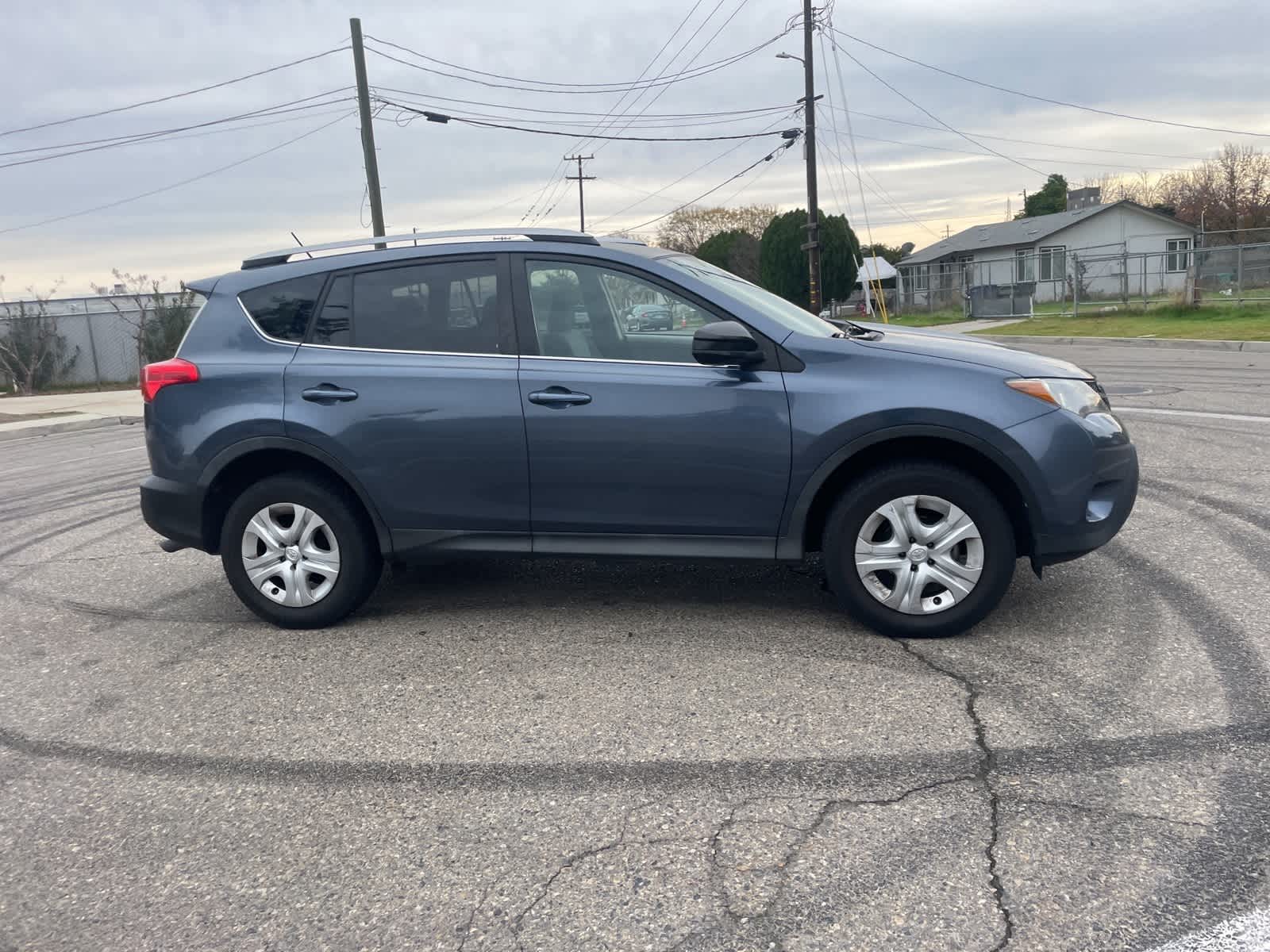 2013 Toyota RAV4 LE 4