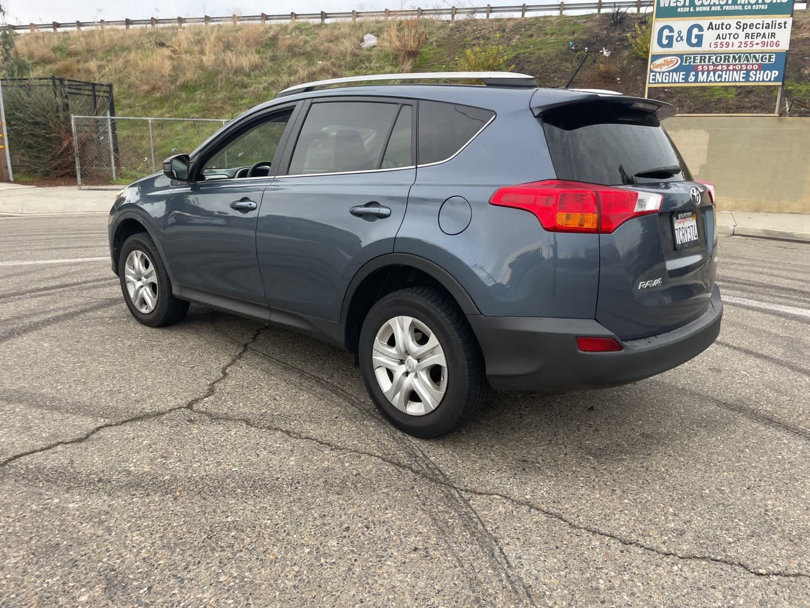 2013 Toyota RAV4 LE 6