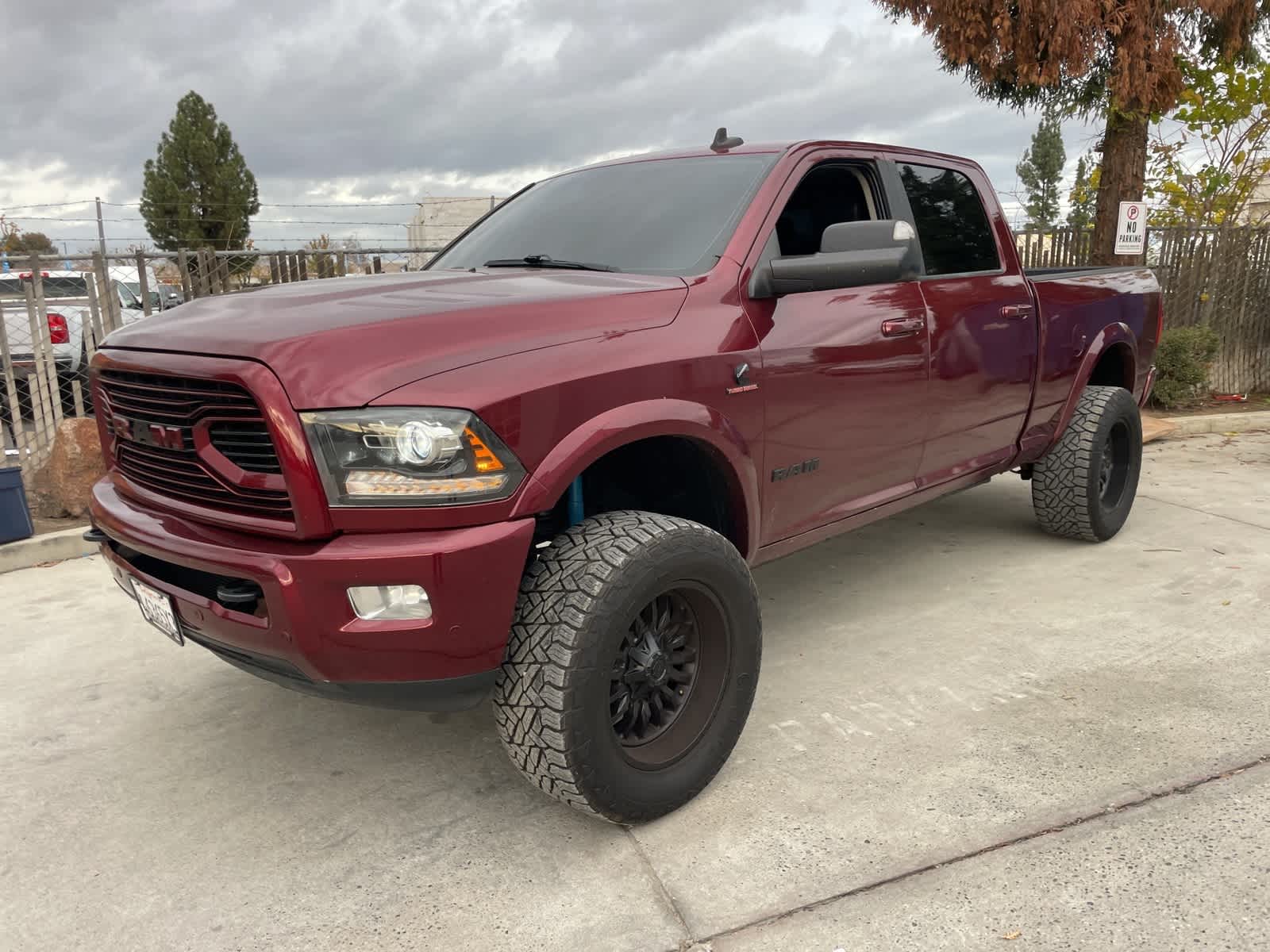 2018 Ram 2500 Laramie 4x4 Crew Cab 64 Box 2