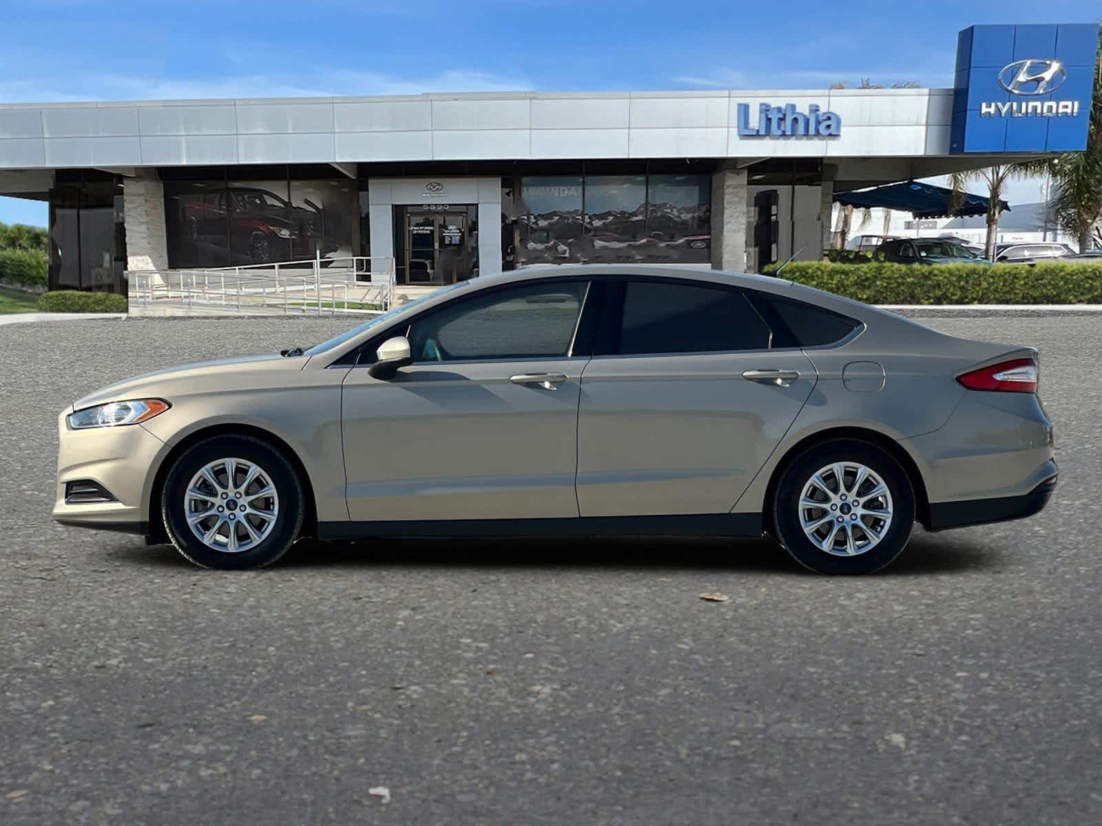 2015 Ford Fusion S 5