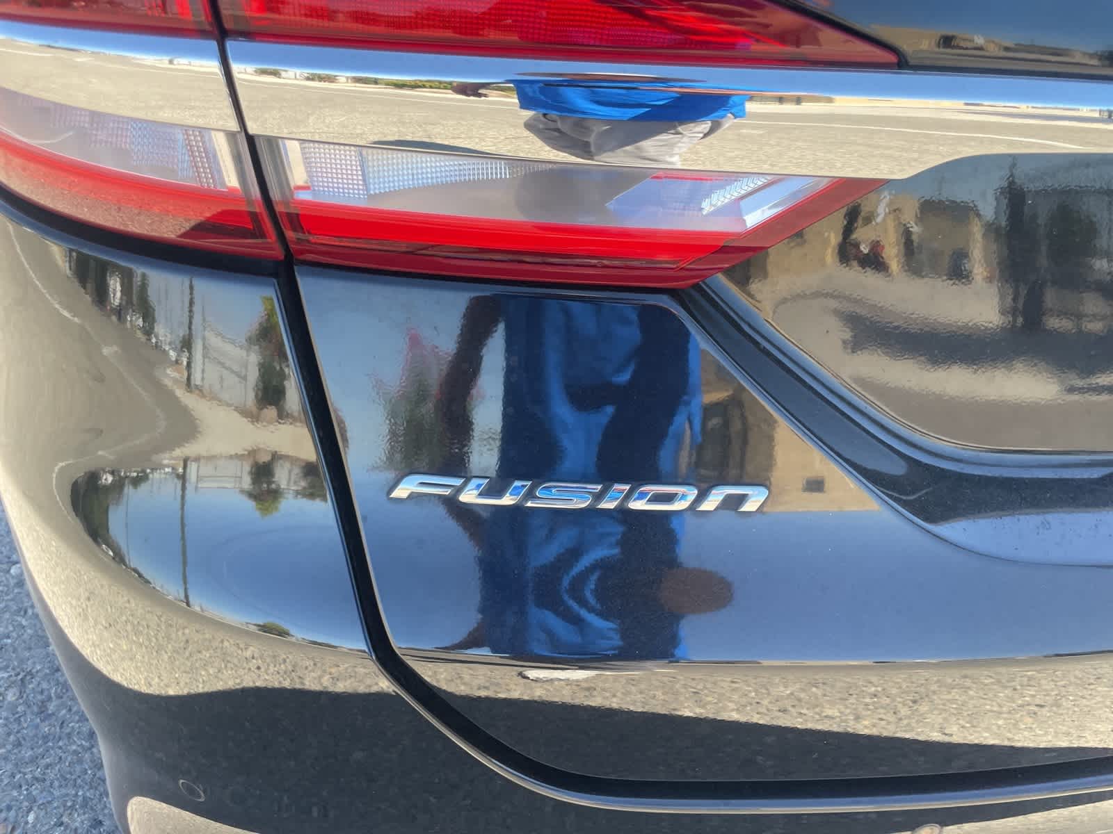 2017 Ford Fusion SE 19