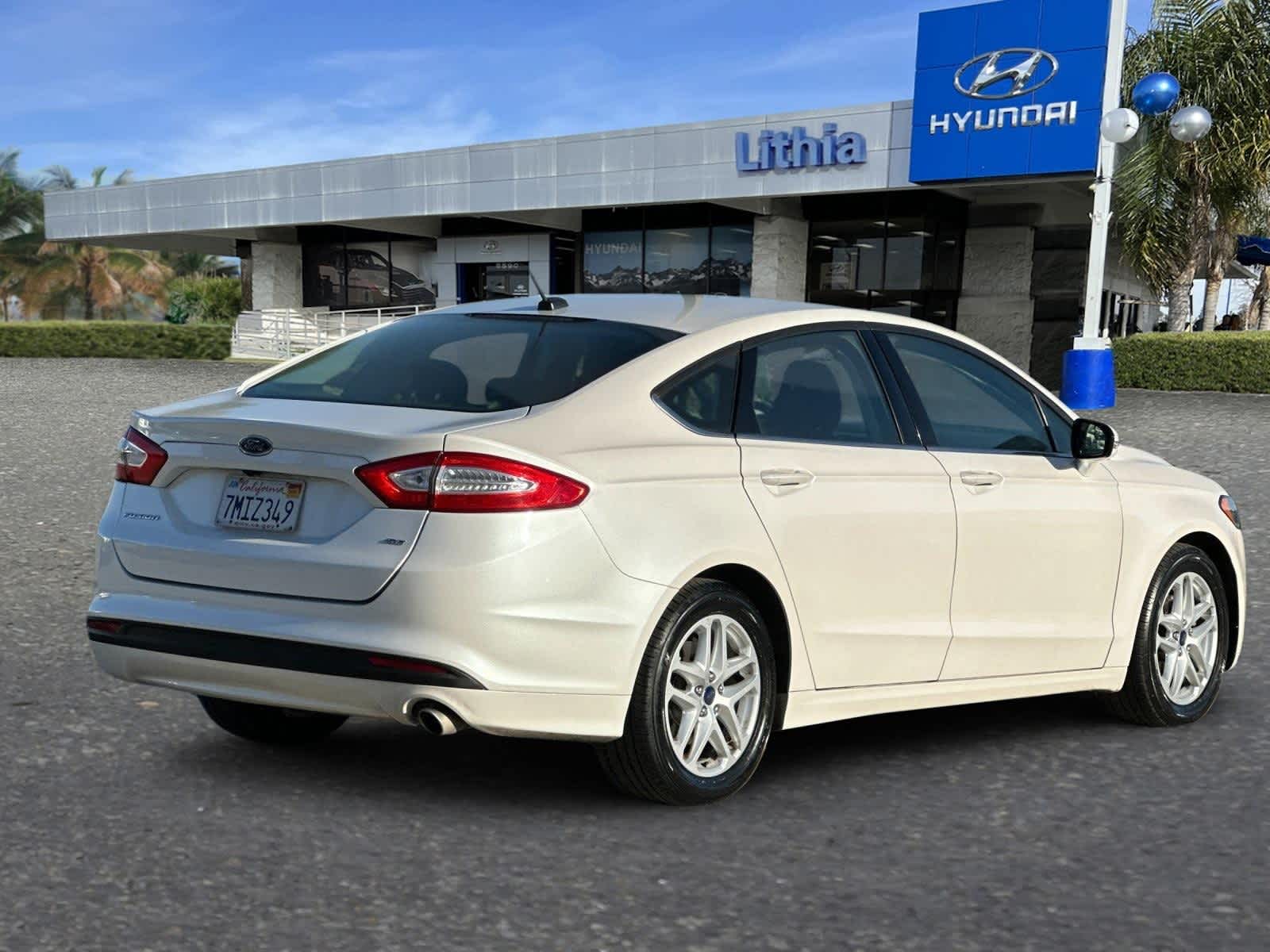 2016 Ford Fusion SE 2