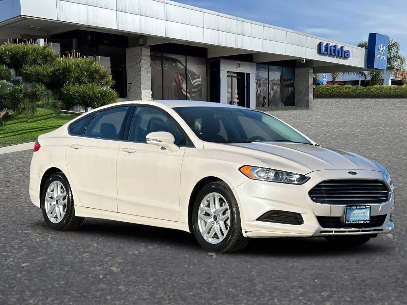 2016 Ford Fusion SE 8