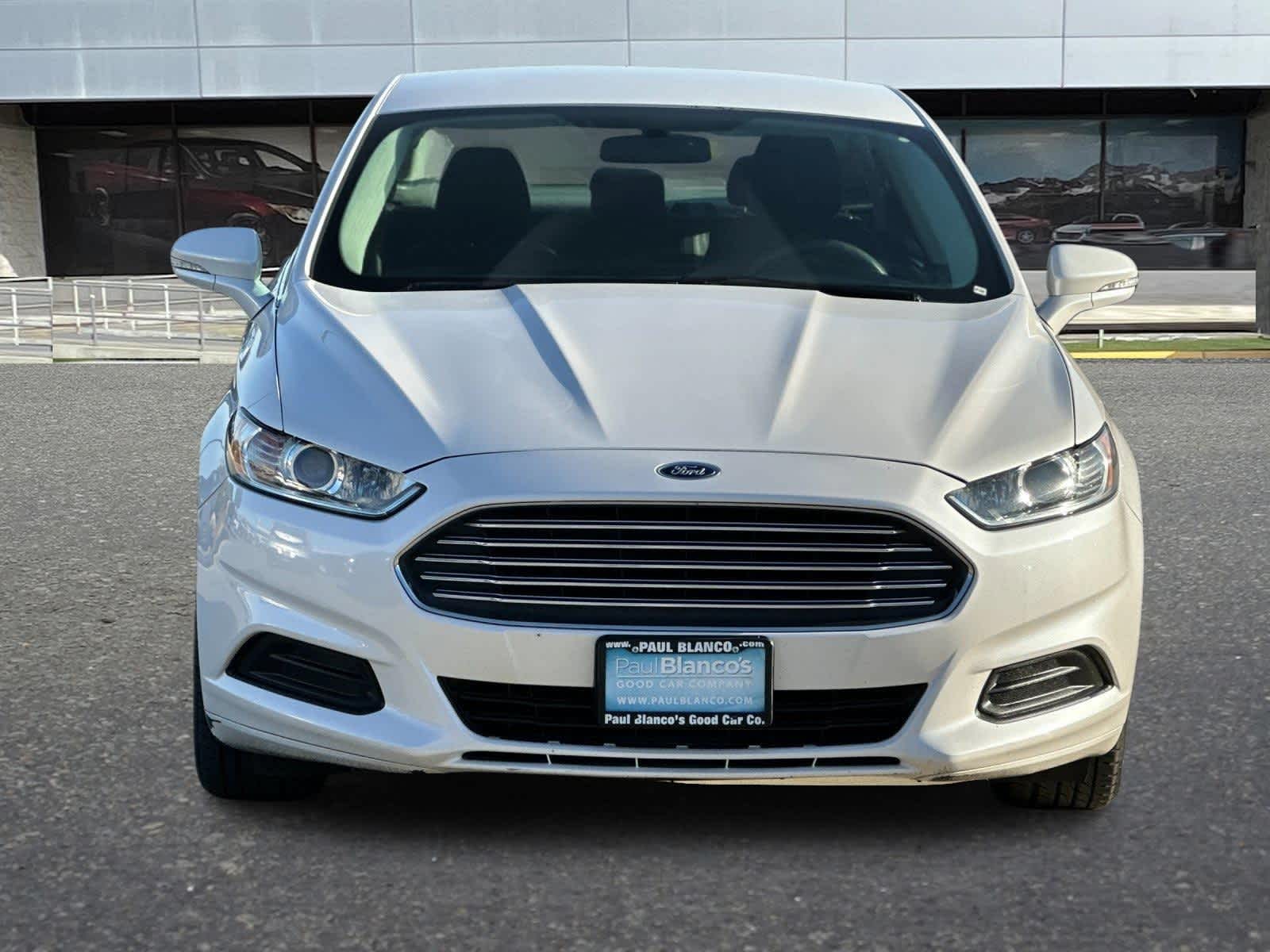 2016 Ford Fusion SE 9