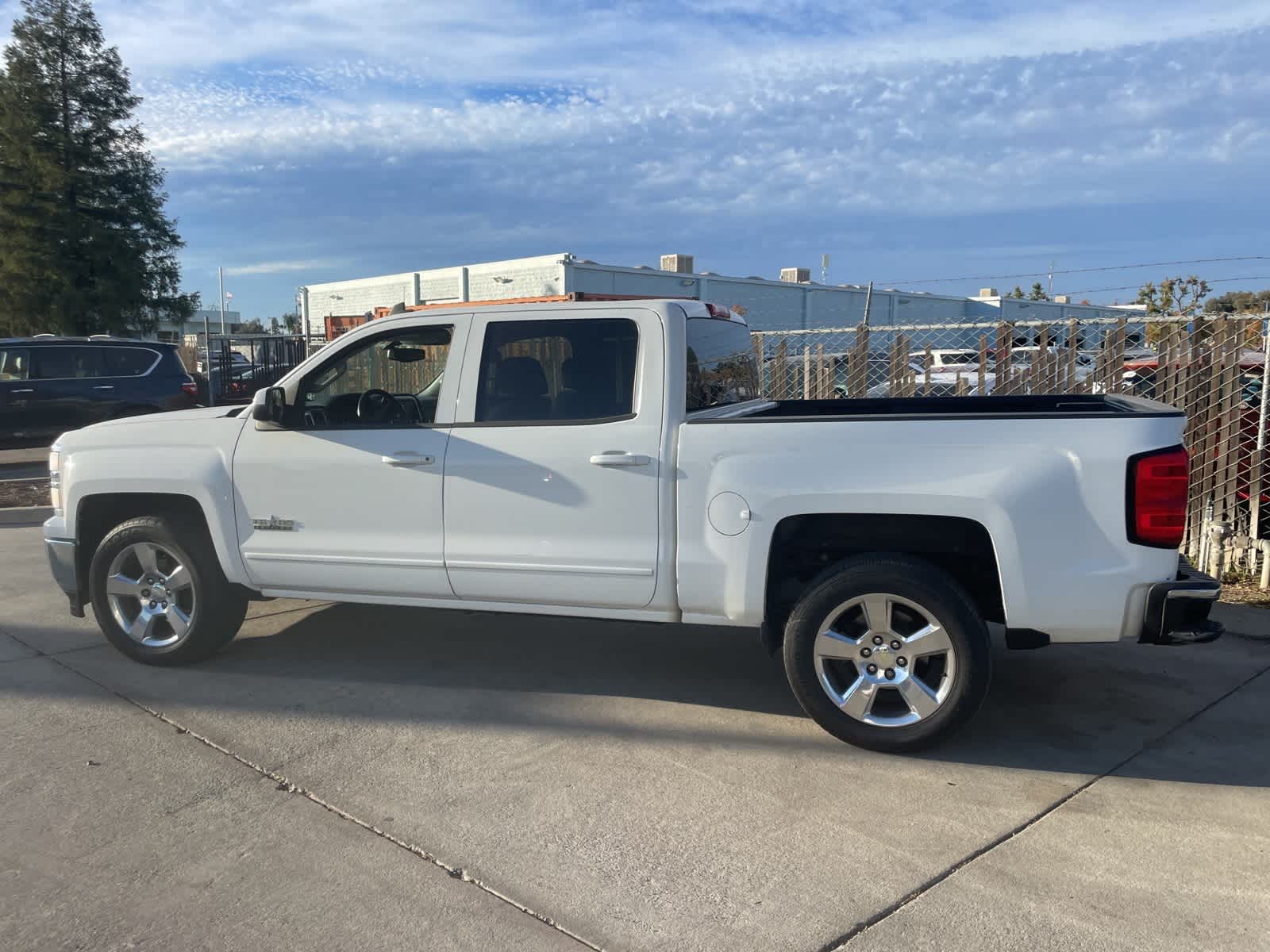 2015 Chevrolet Silverado 1500 LT 2WD Crew Cab 143.5 3