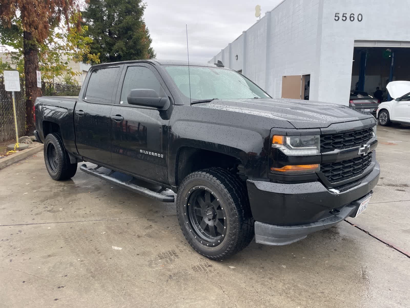 2018 Chevrolet Silverado 1500 Custom 4WD Crew Cab 143.5 4