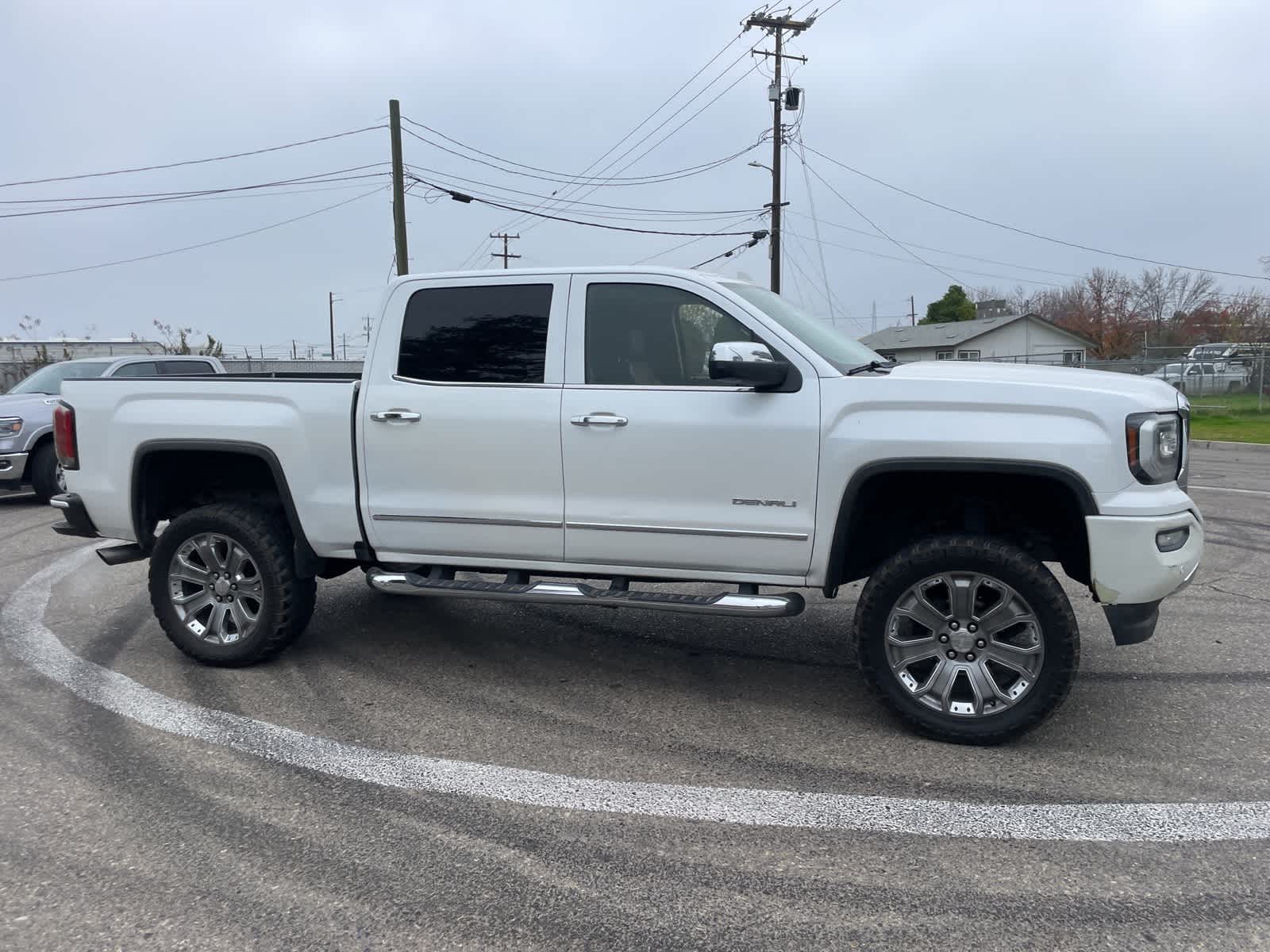 2017 GMC Sierra 1500 Denali 4WD Crew Cab 143.5 6