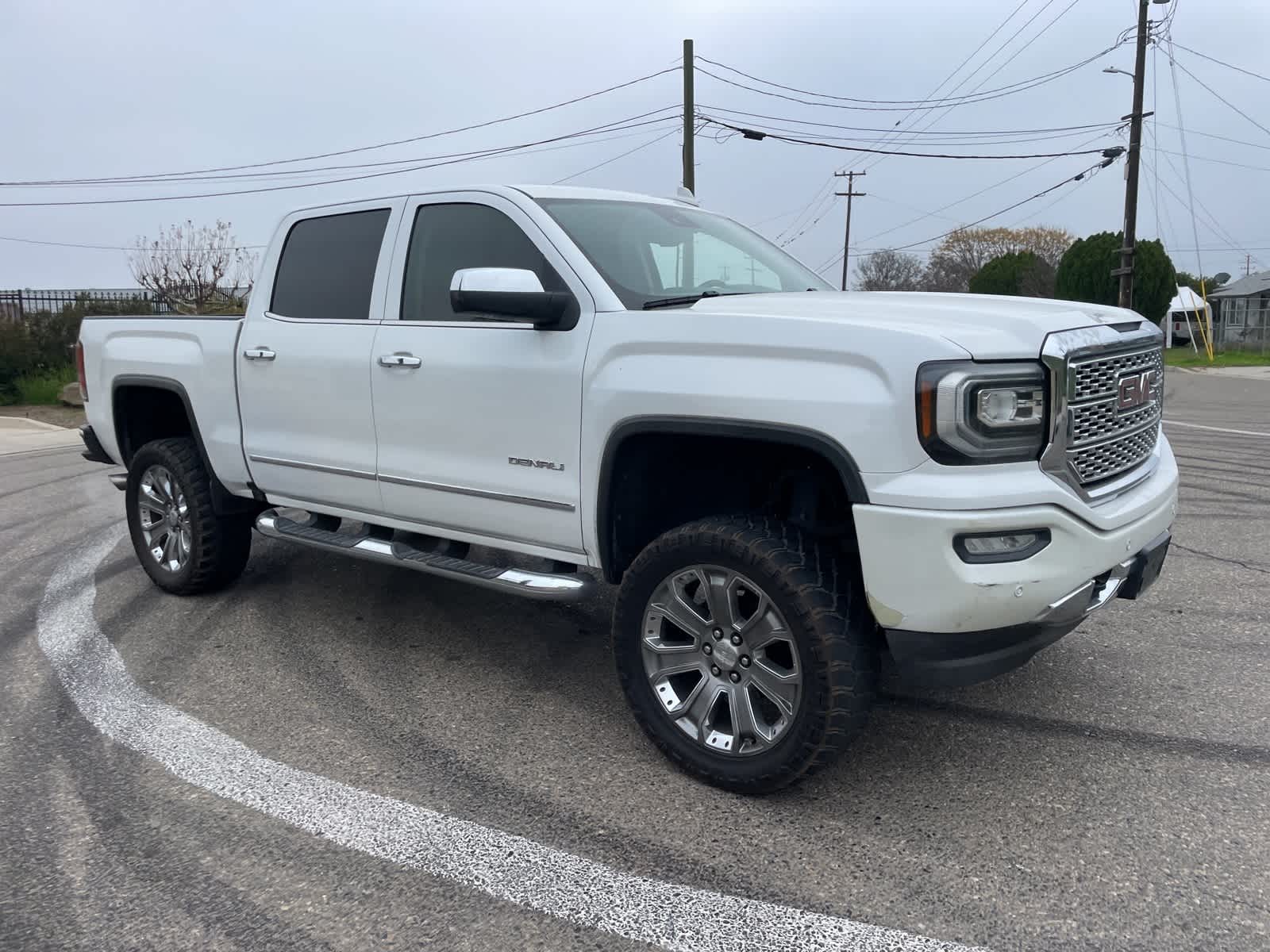 2017 GMC Sierra 1500 Denali 4WD Crew Cab 143.5 5