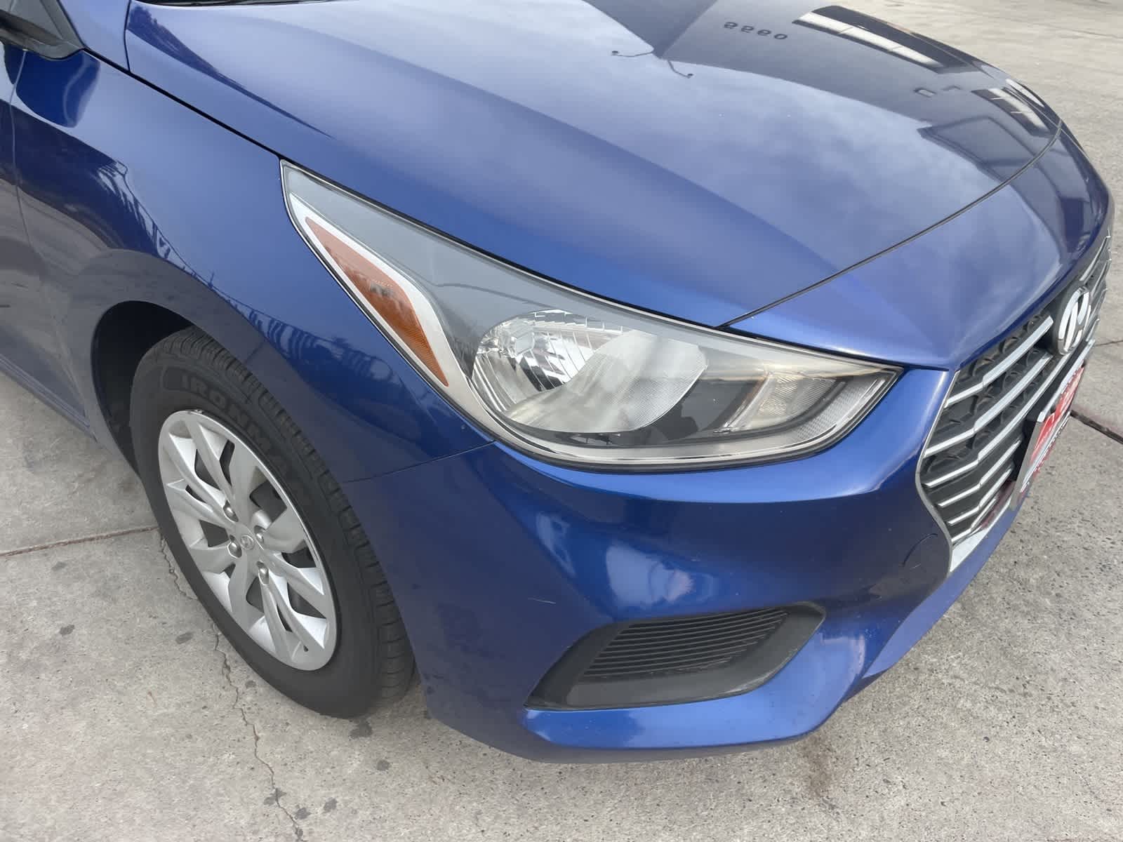 2021 Hyundai Accent SE 12