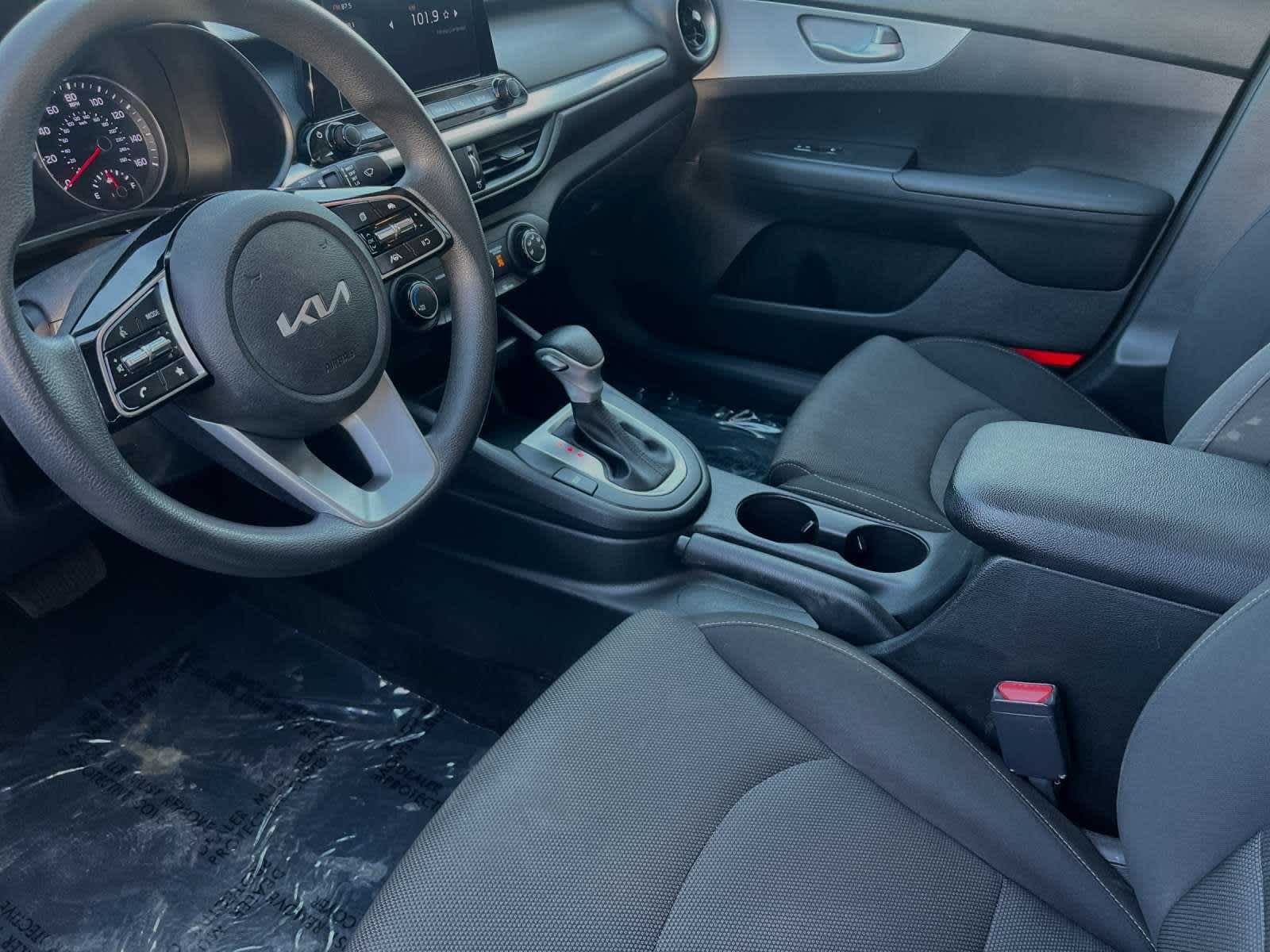 2023 Kia Forte LXS 11