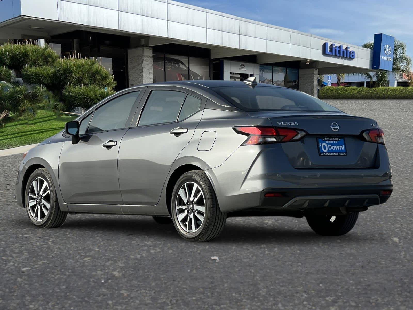 2021 Nissan Versa SV 6