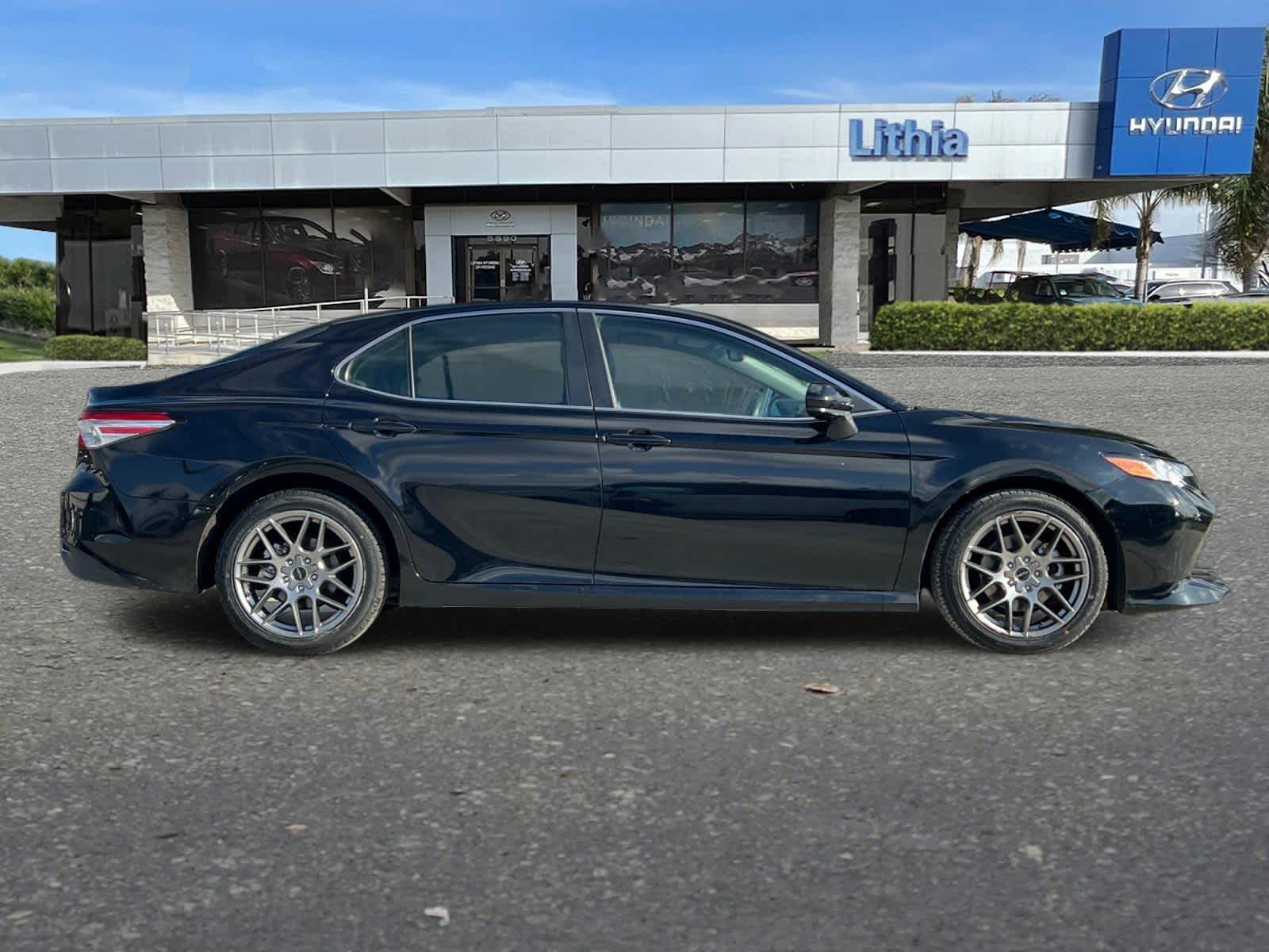 2018 Toyota Camry LE 8