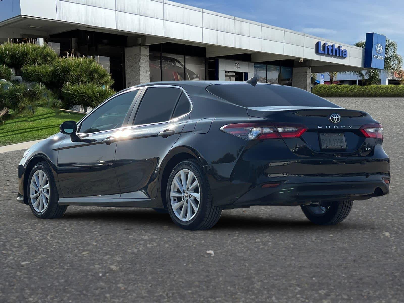 2022 Toyota Camry LE 6