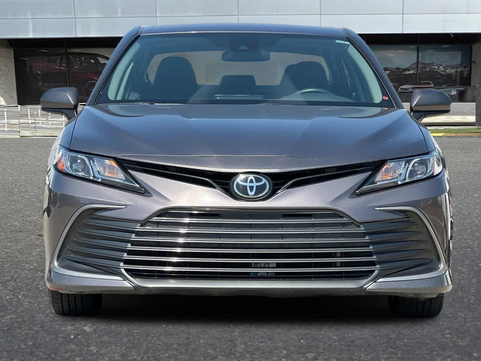 2022 Toyota Camry LE 10