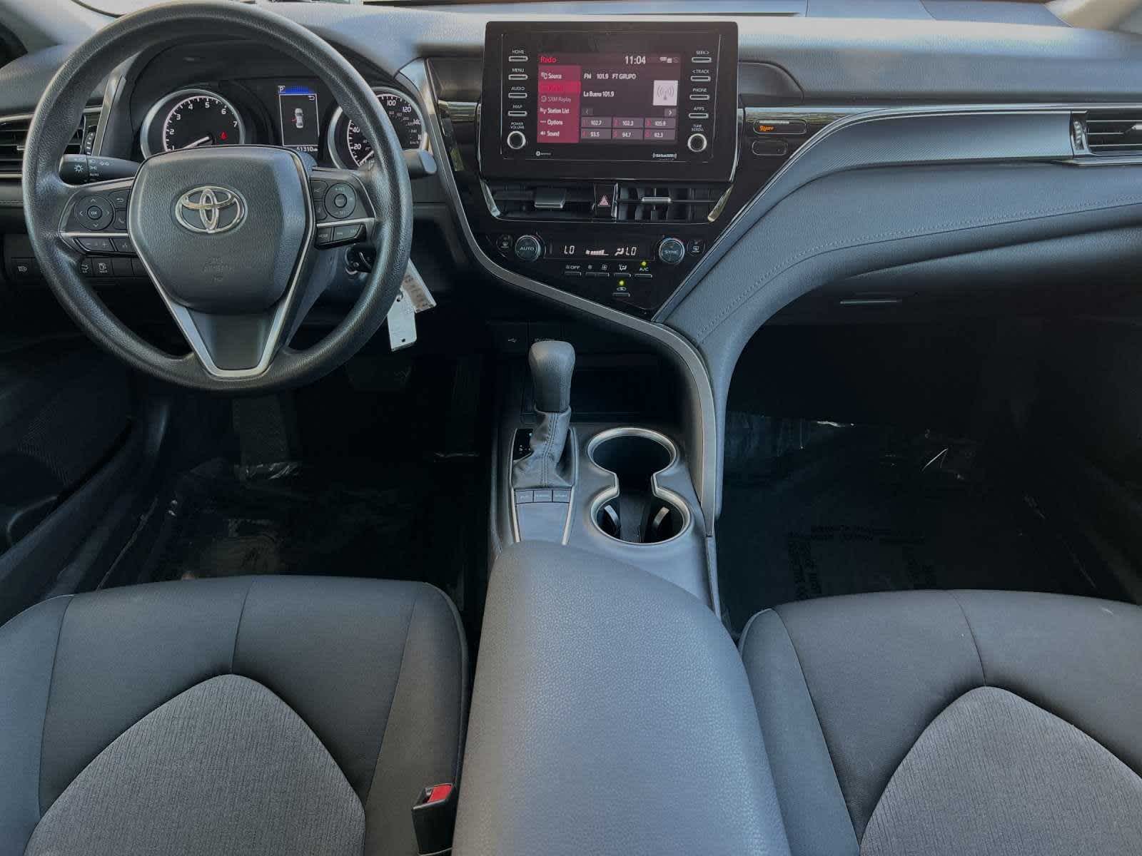 2022 Toyota Camry LE 3