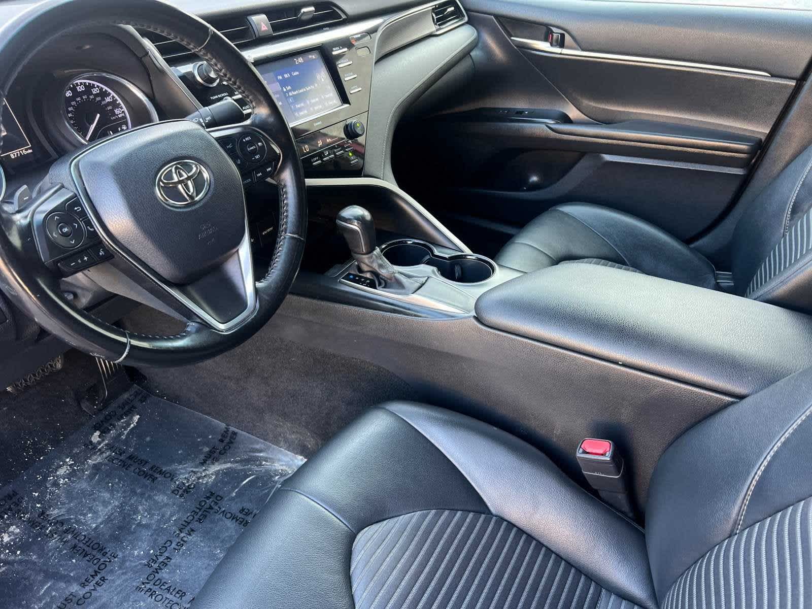 2020 Toyota Camry SE 11