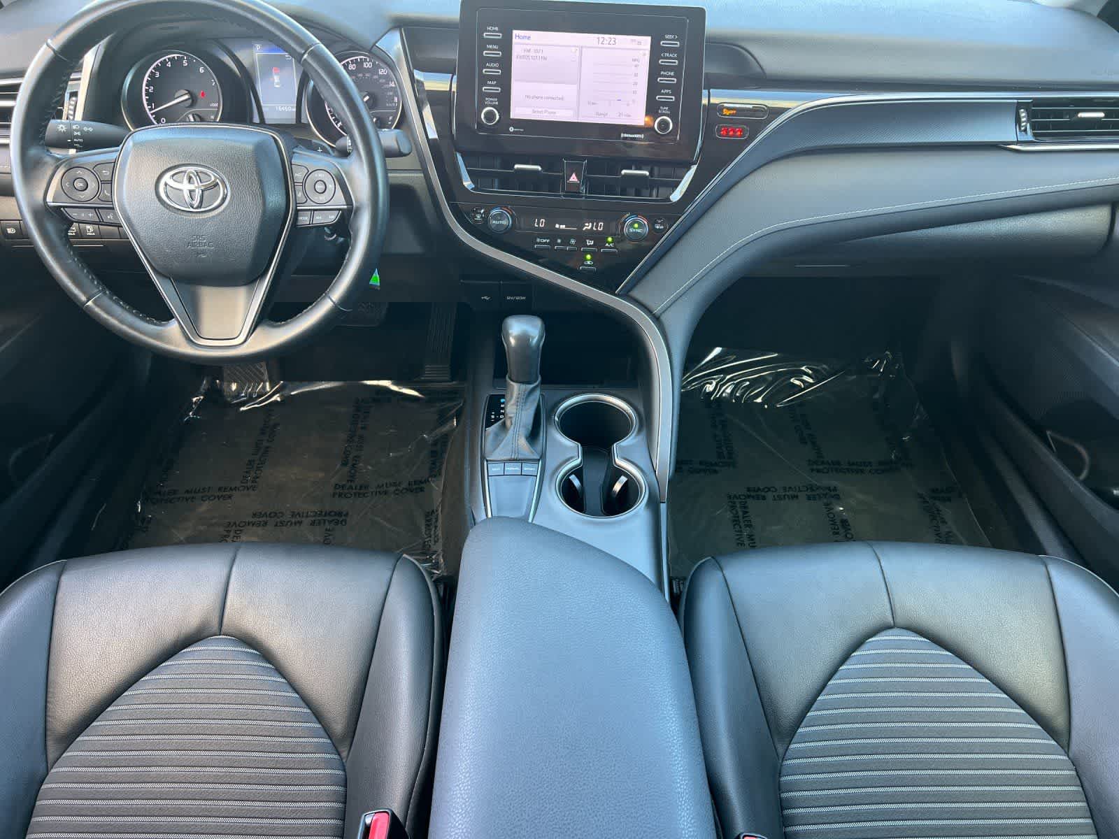 View vehicle photo 4