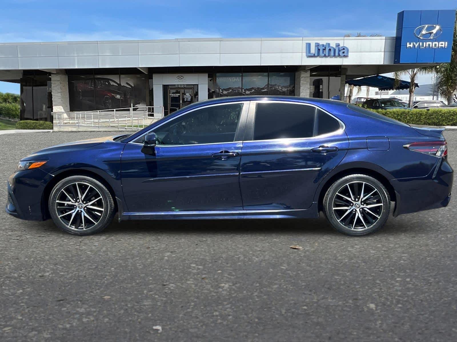 2022 Toyota Camry SE 5