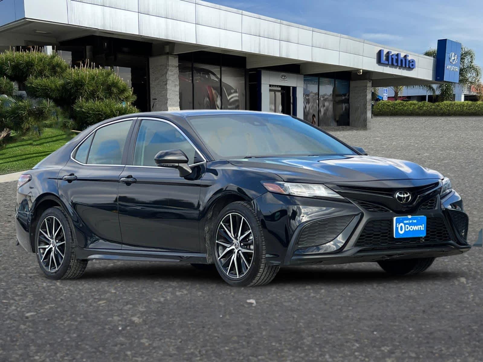 2022 Toyota Camry SE 9