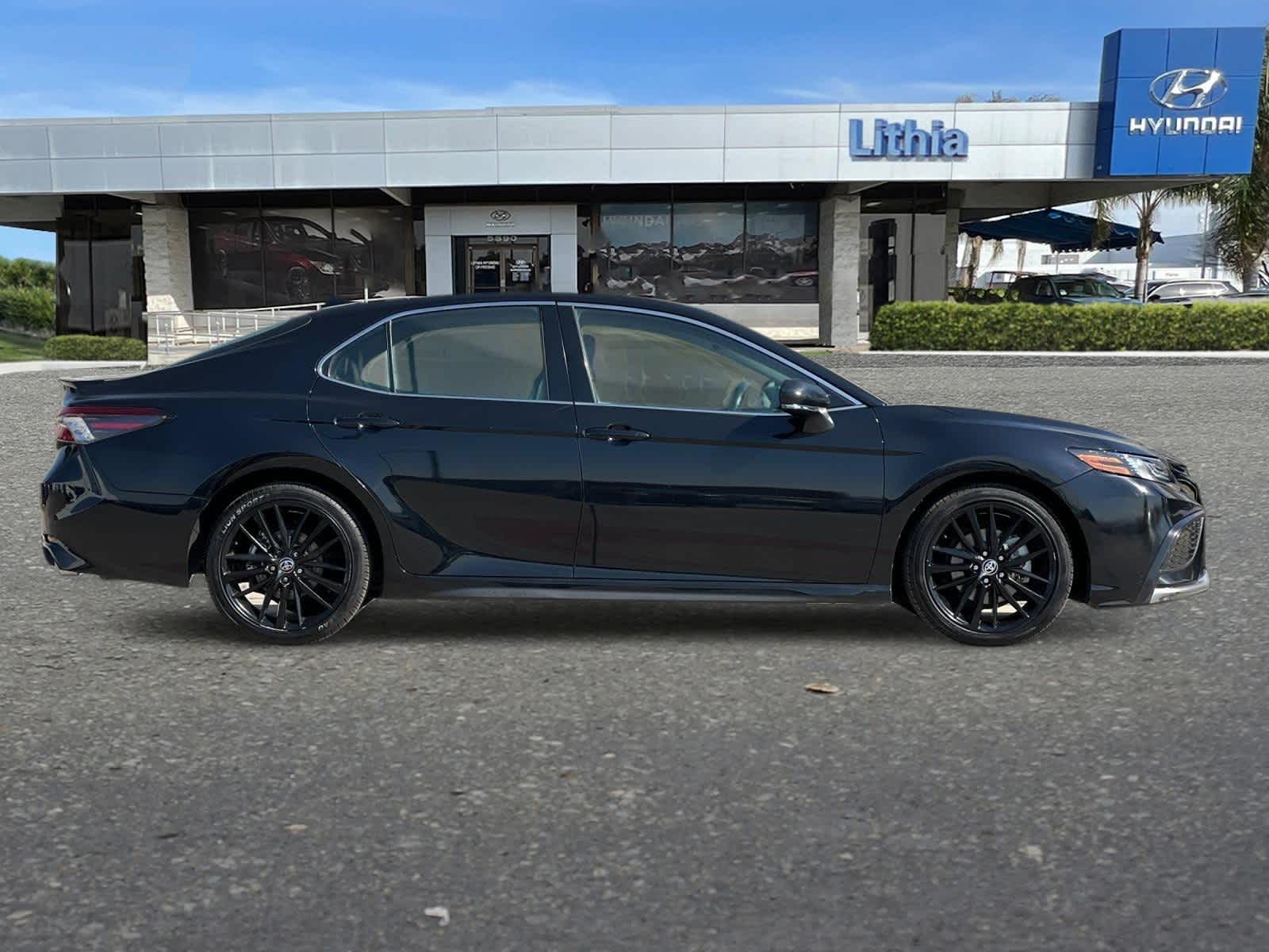 2022 Toyota Camry XSE 8