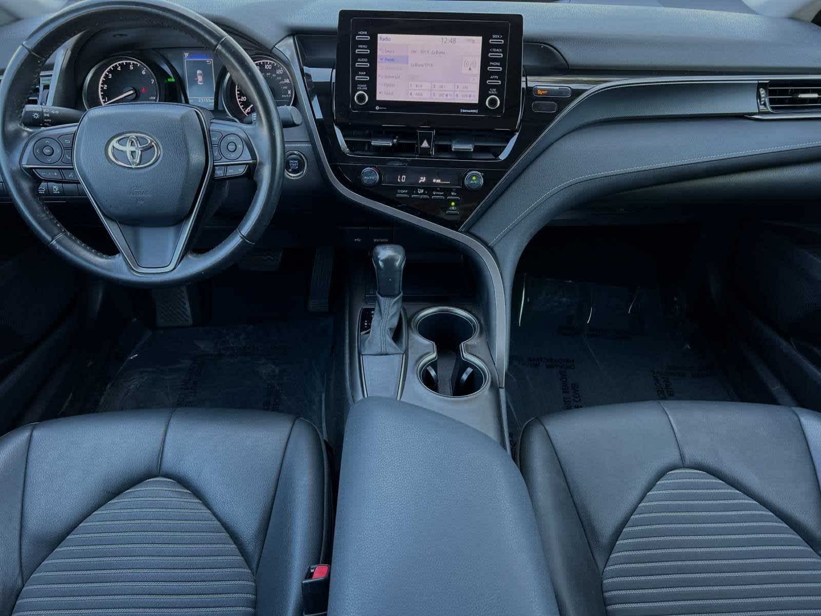 2021 Toyota Camry SE 3