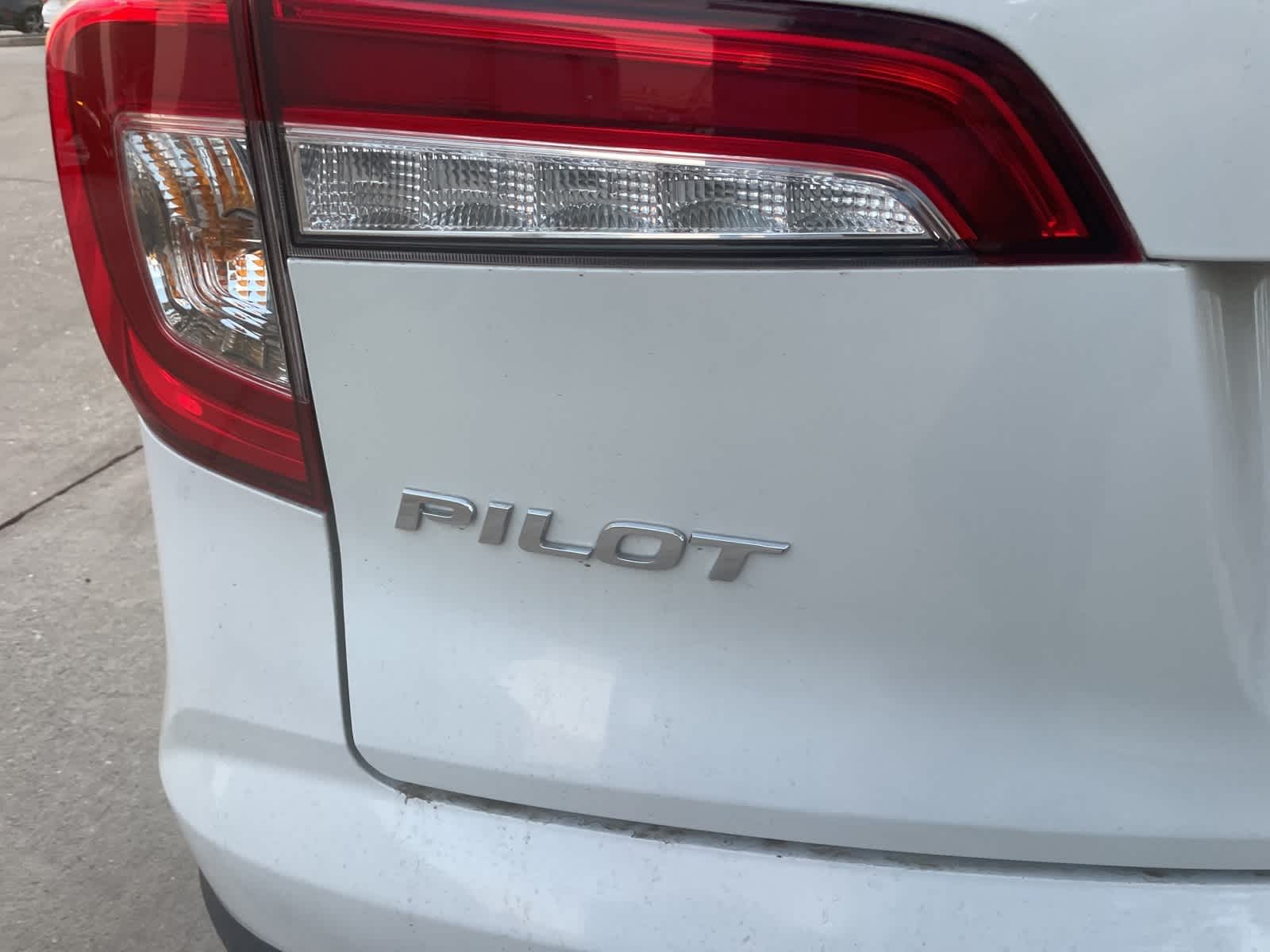 2021 Honda Pilot EX 15