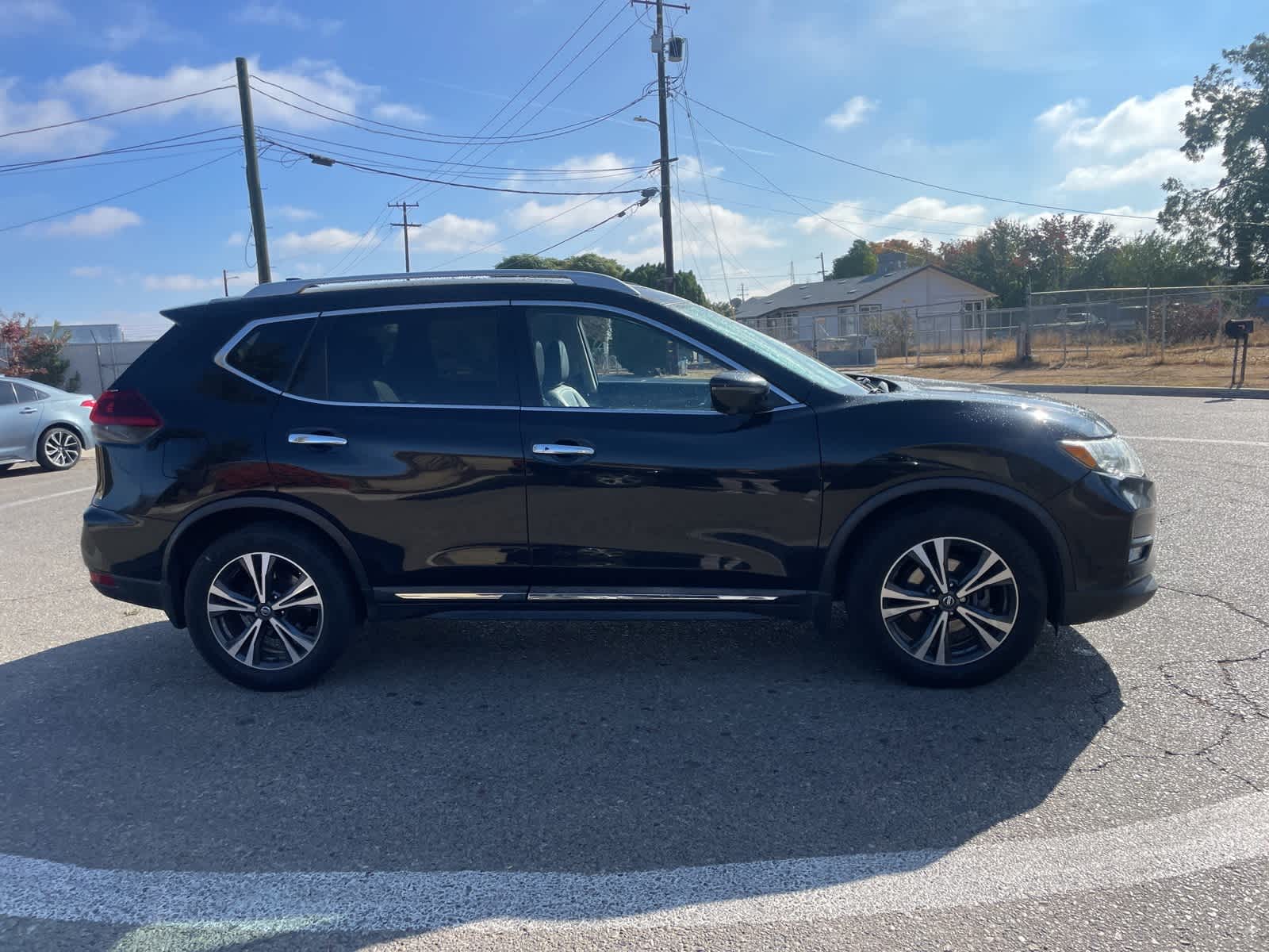 2018 Nissan Rogue SL 4