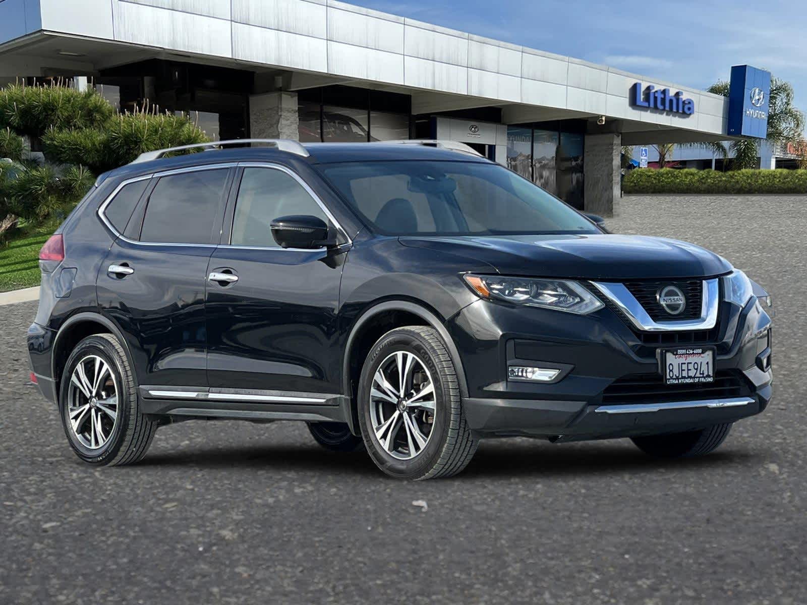 2018 Nissan Rogue SL 9