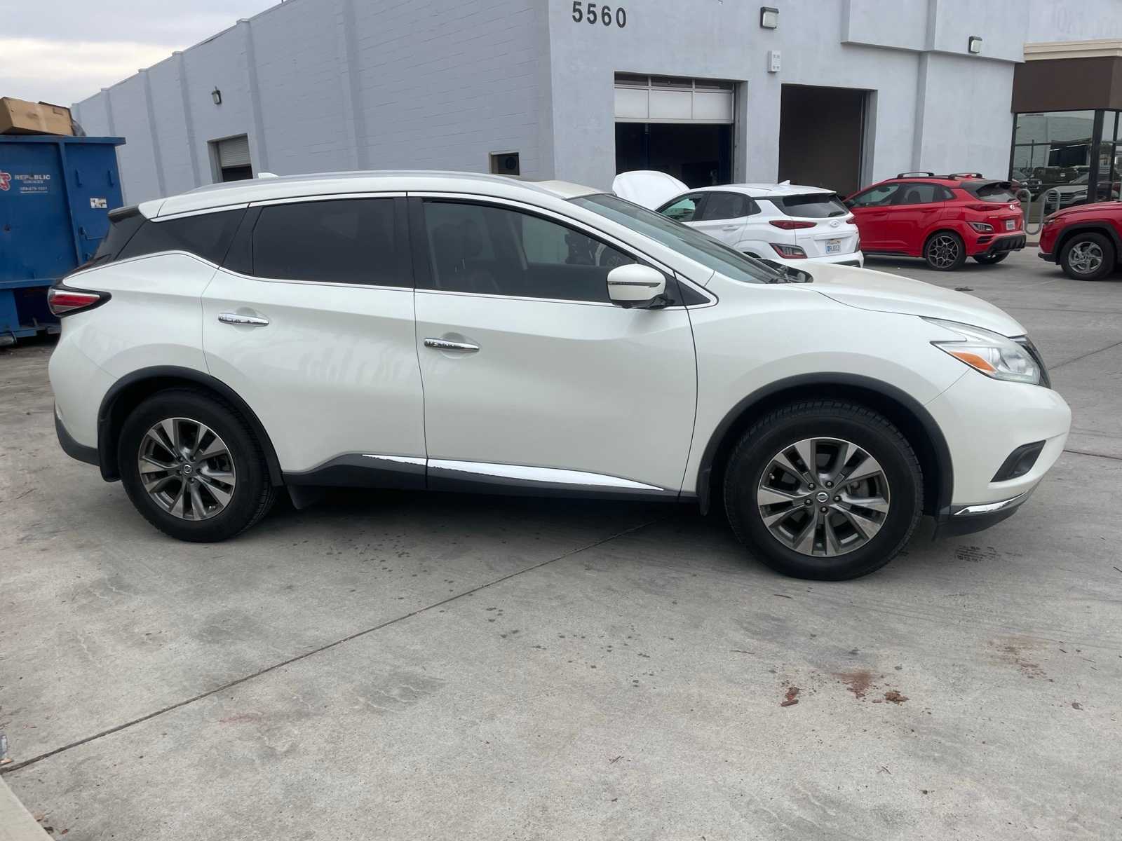 2017 Nissan Murano SL 10