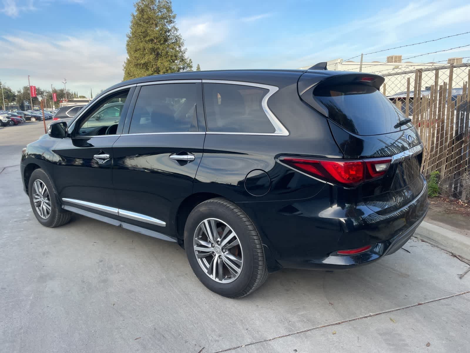 2019 INFINITI QX60 PURE 4