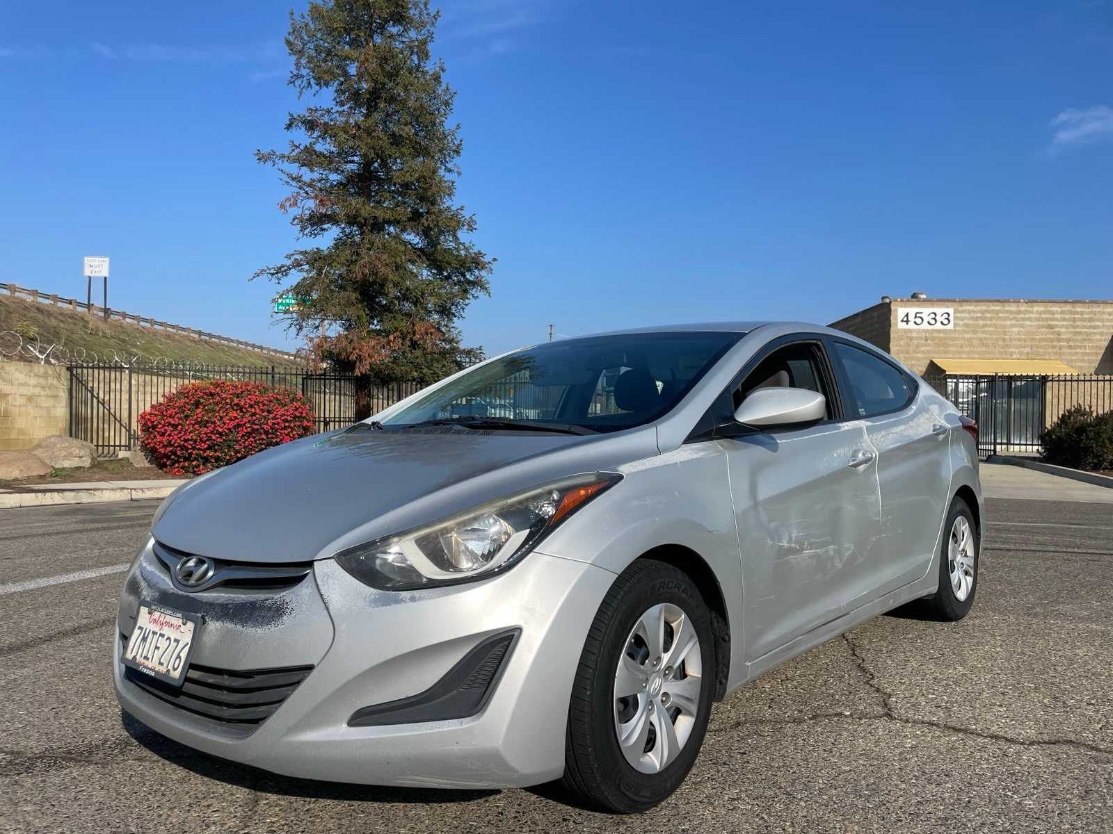 2016 Hyundai Elantra SE 3