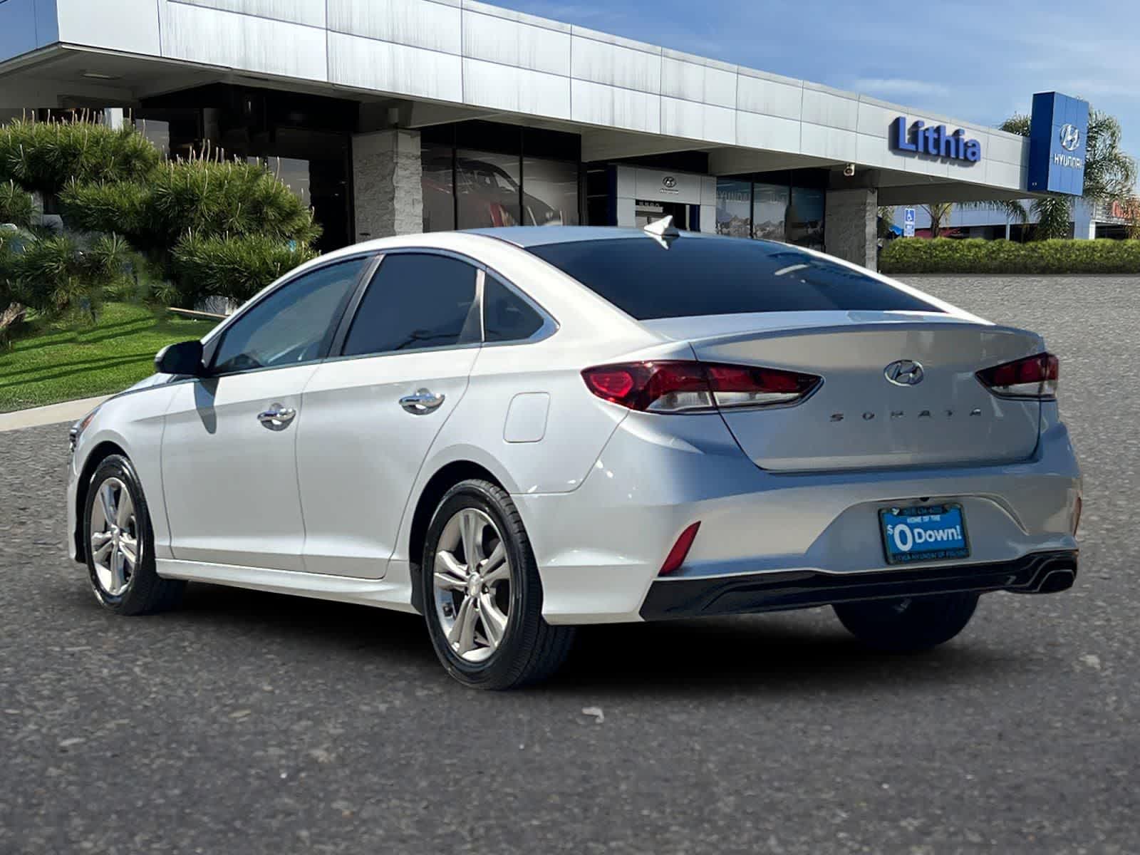 View vehicle photo 7